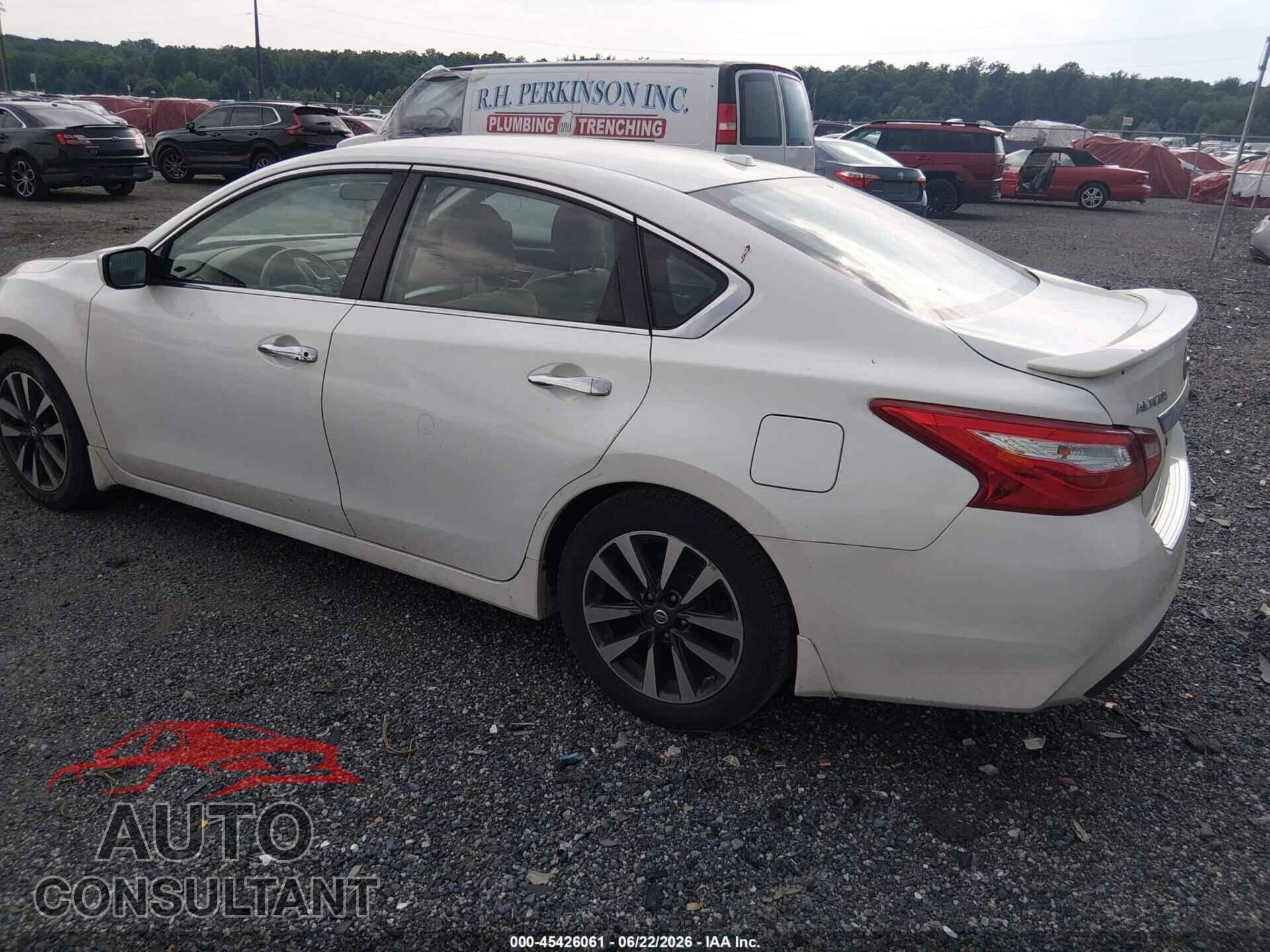 NISSAN ALTIMA 2017 - 1N4AL3AP1HC183689