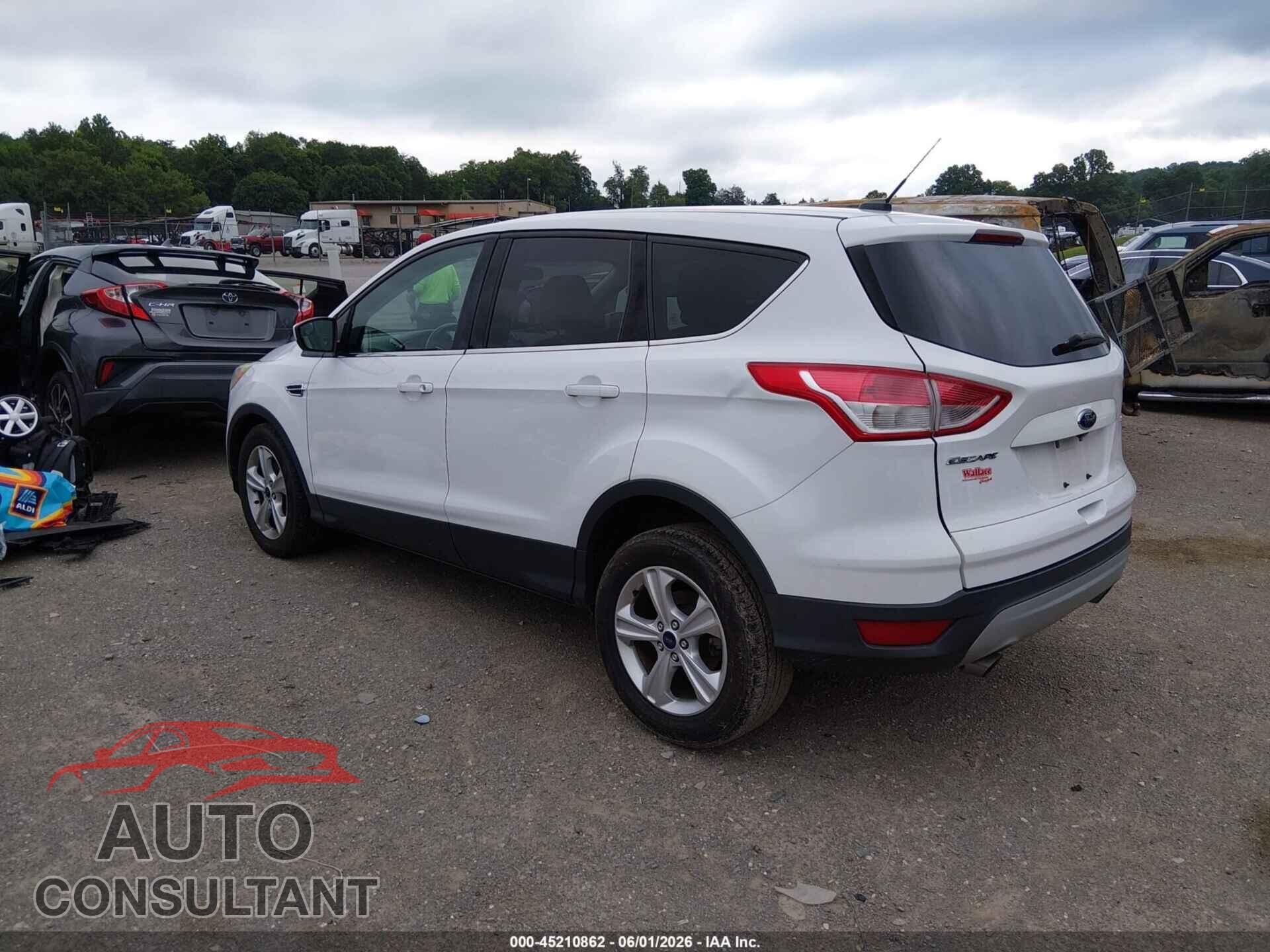 FORD ESCAPE 2016 - 1FMCU0G77GUB03645