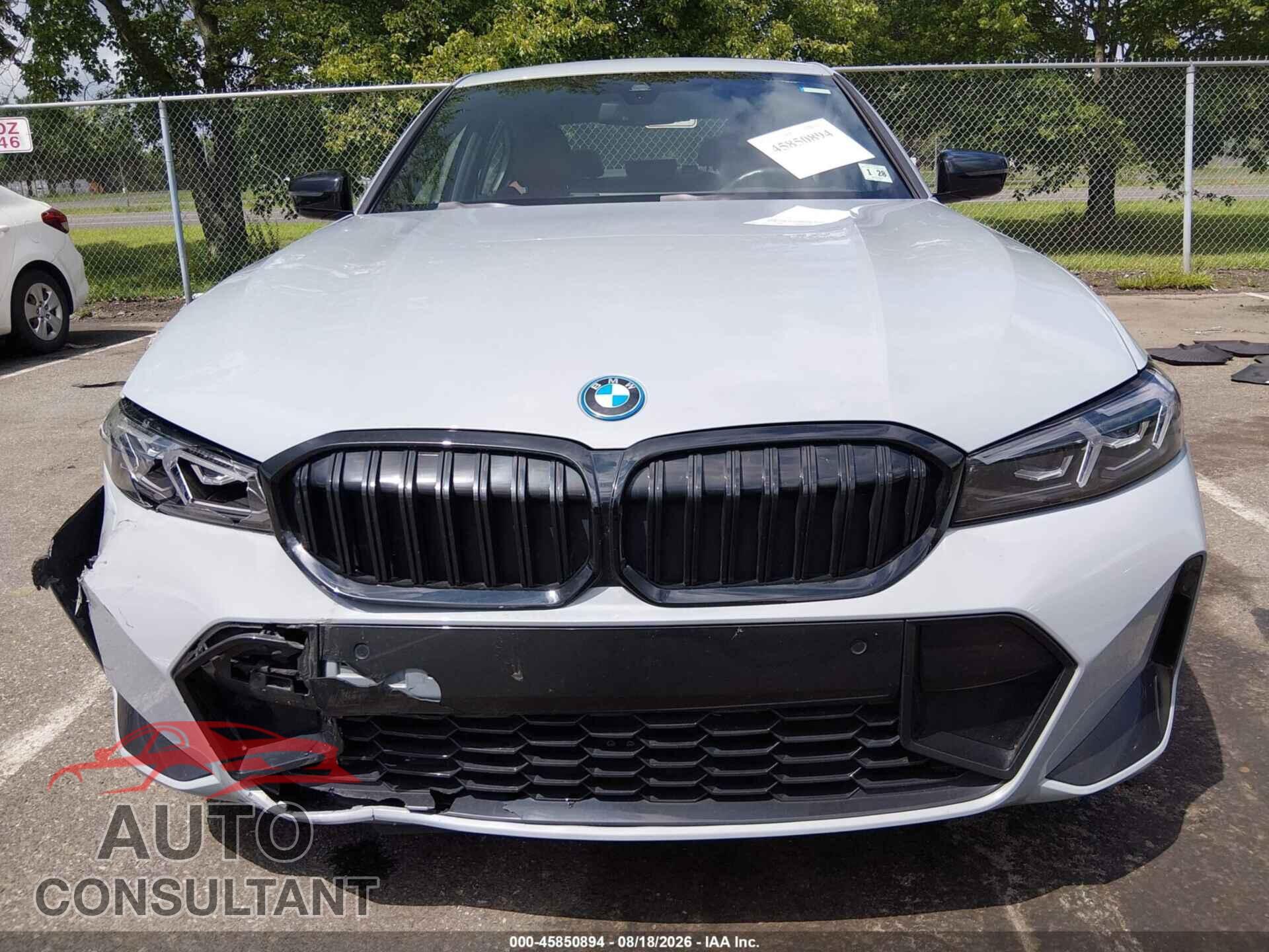 BMW 330E 2023 - 3MW39FS04P8D06005