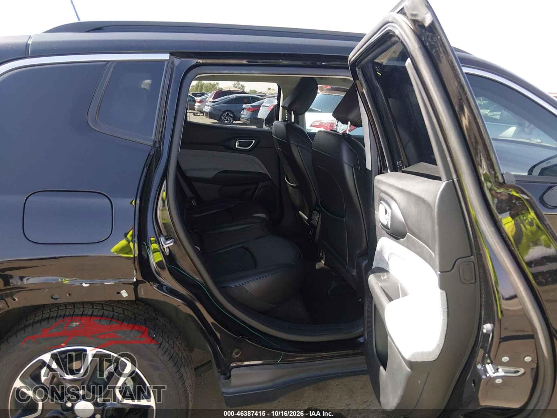 JEEP COMPASS 2022 - 3C4NJDBBXNT105552