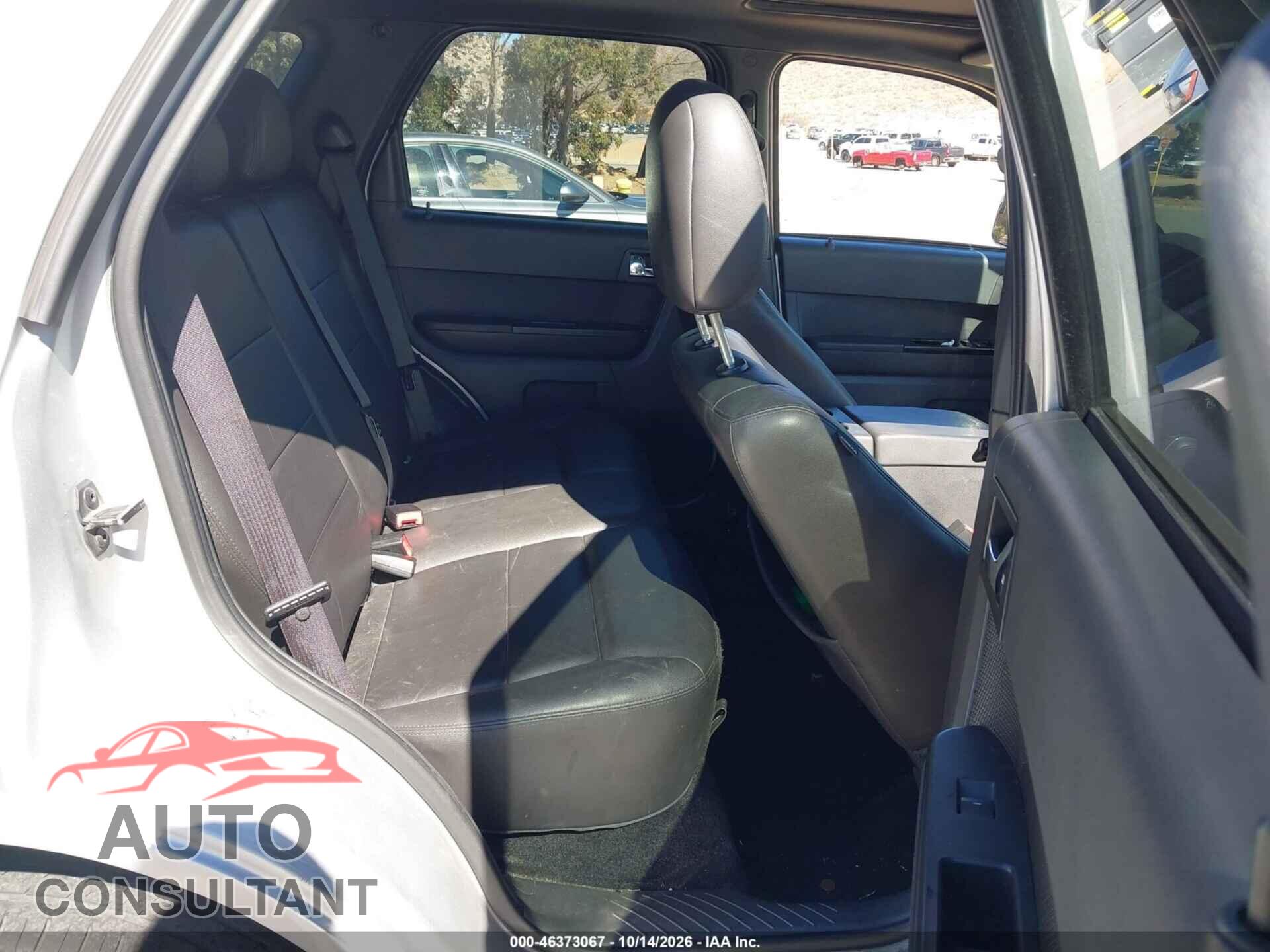FORD ESCAPE 2010 - 1FMCU0EG5AKB64403