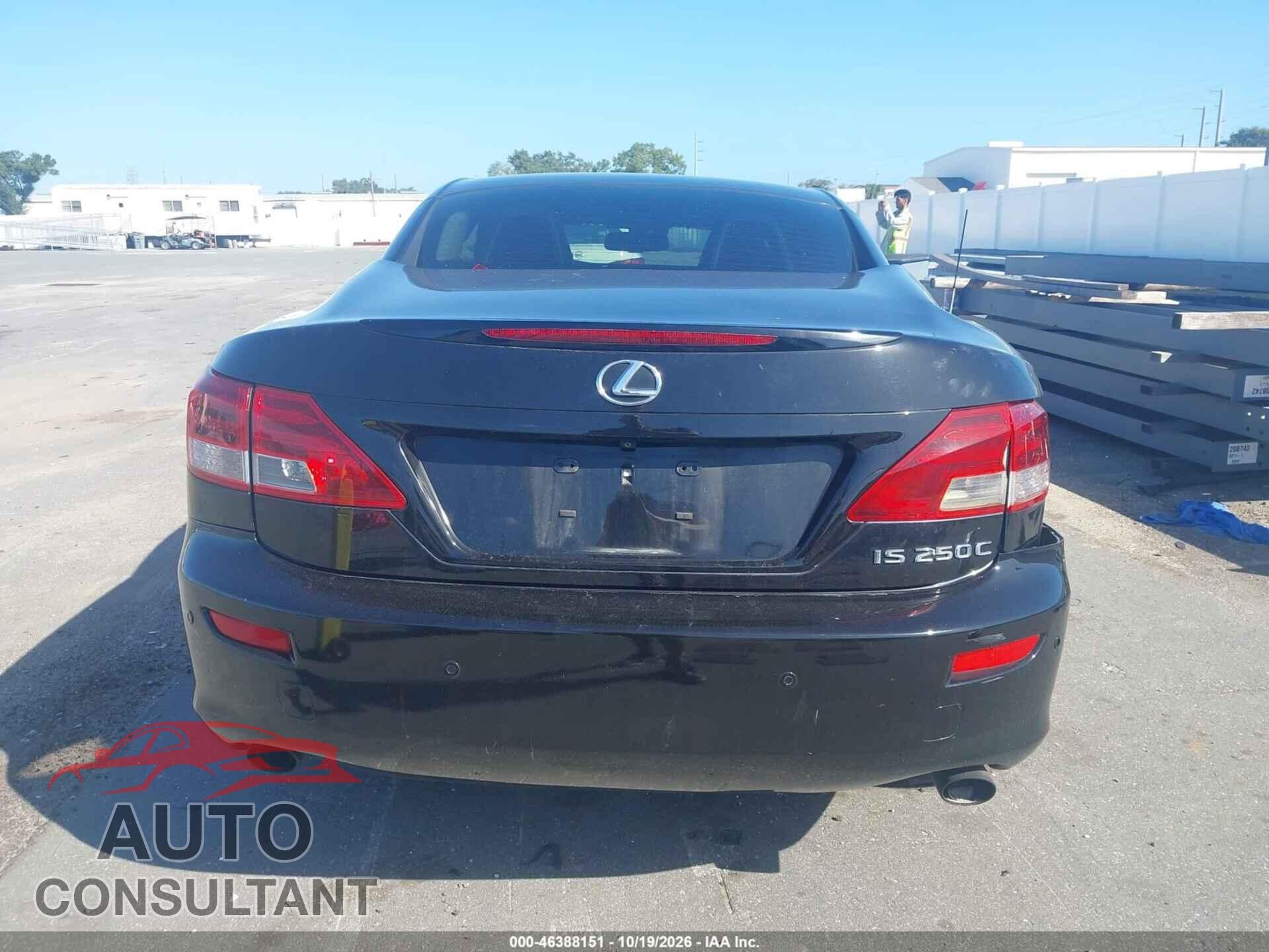 LEXUS IS 250C 2011 - JTHFF2C26B2520887