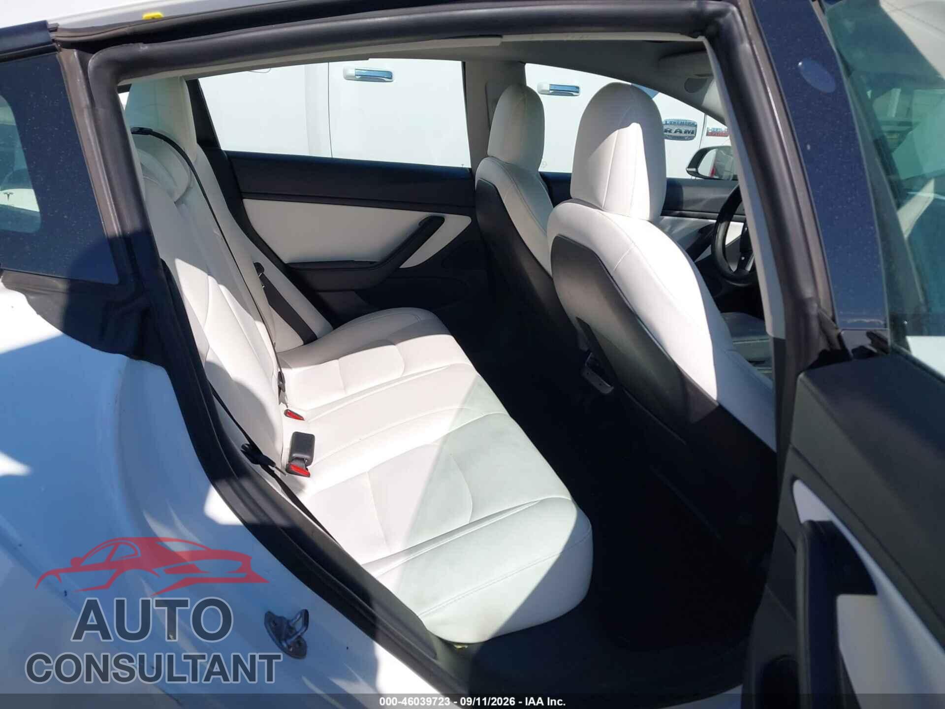 TESLA MODEL 3 2021 - 5YJ3E1EA0MF921714
