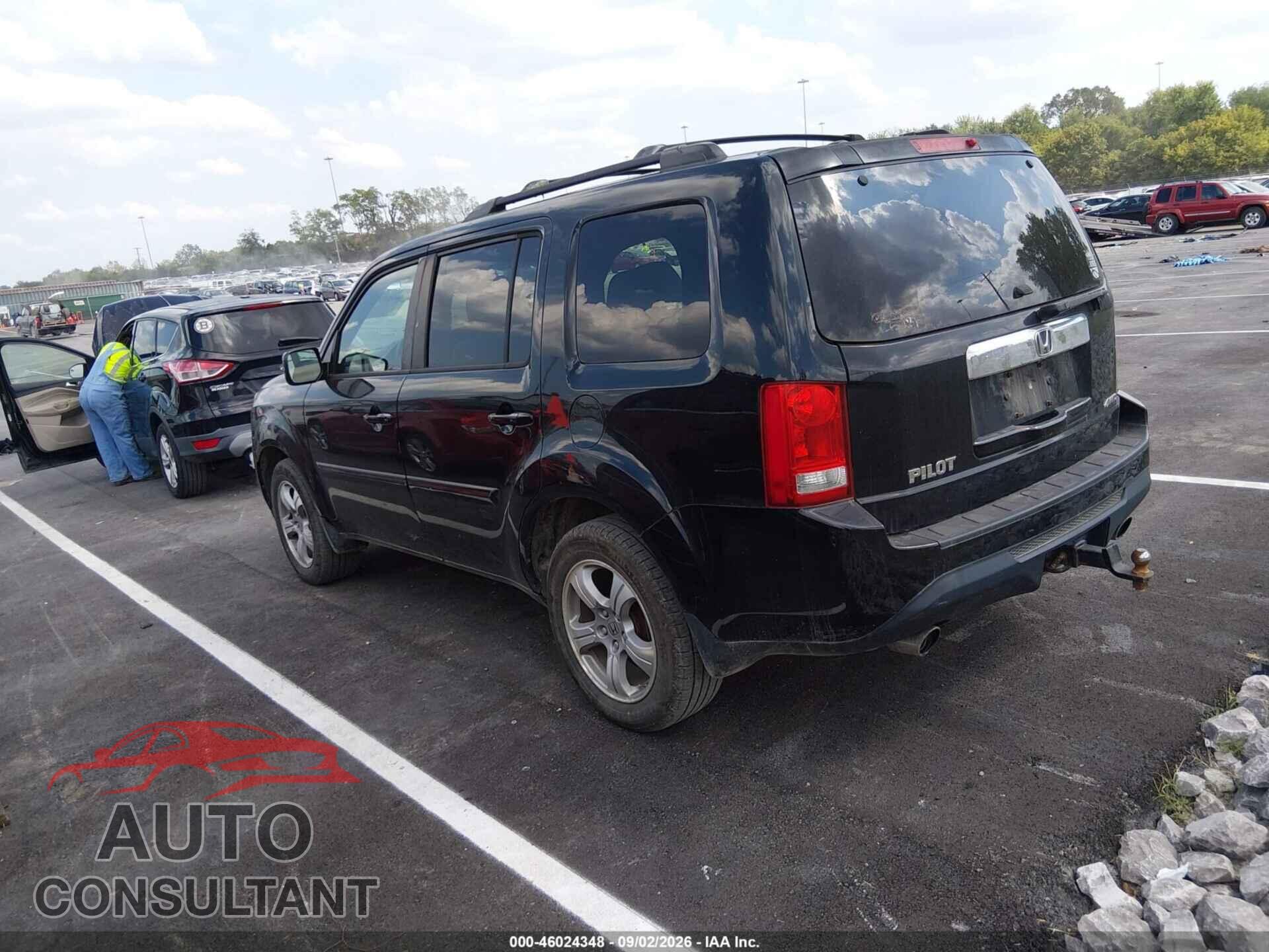HONDA PILOT 2013 - 5FNYF4H76DB021503