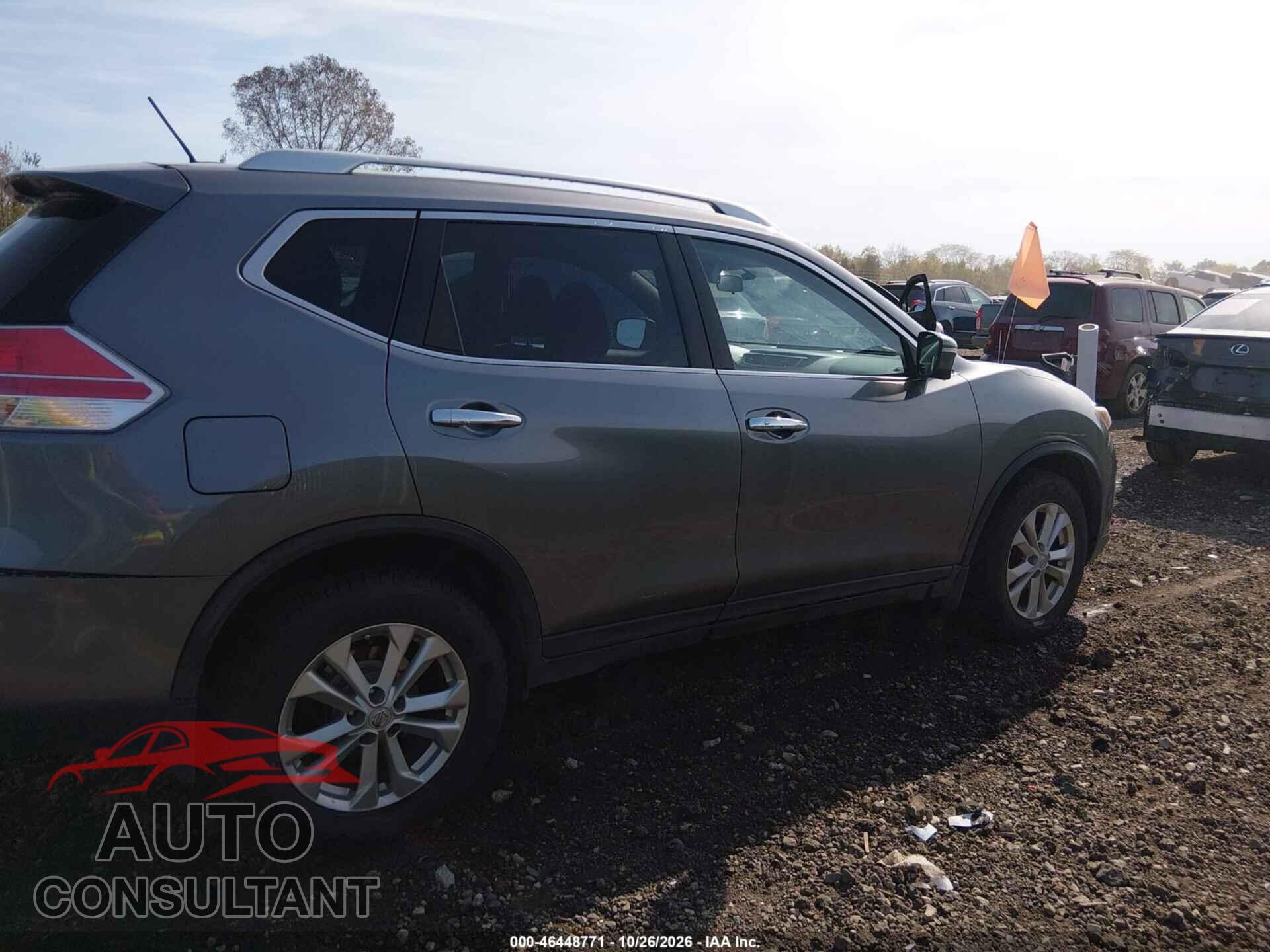 NISSAN ROGUE 2015 - KNMAT2MV5FP550601