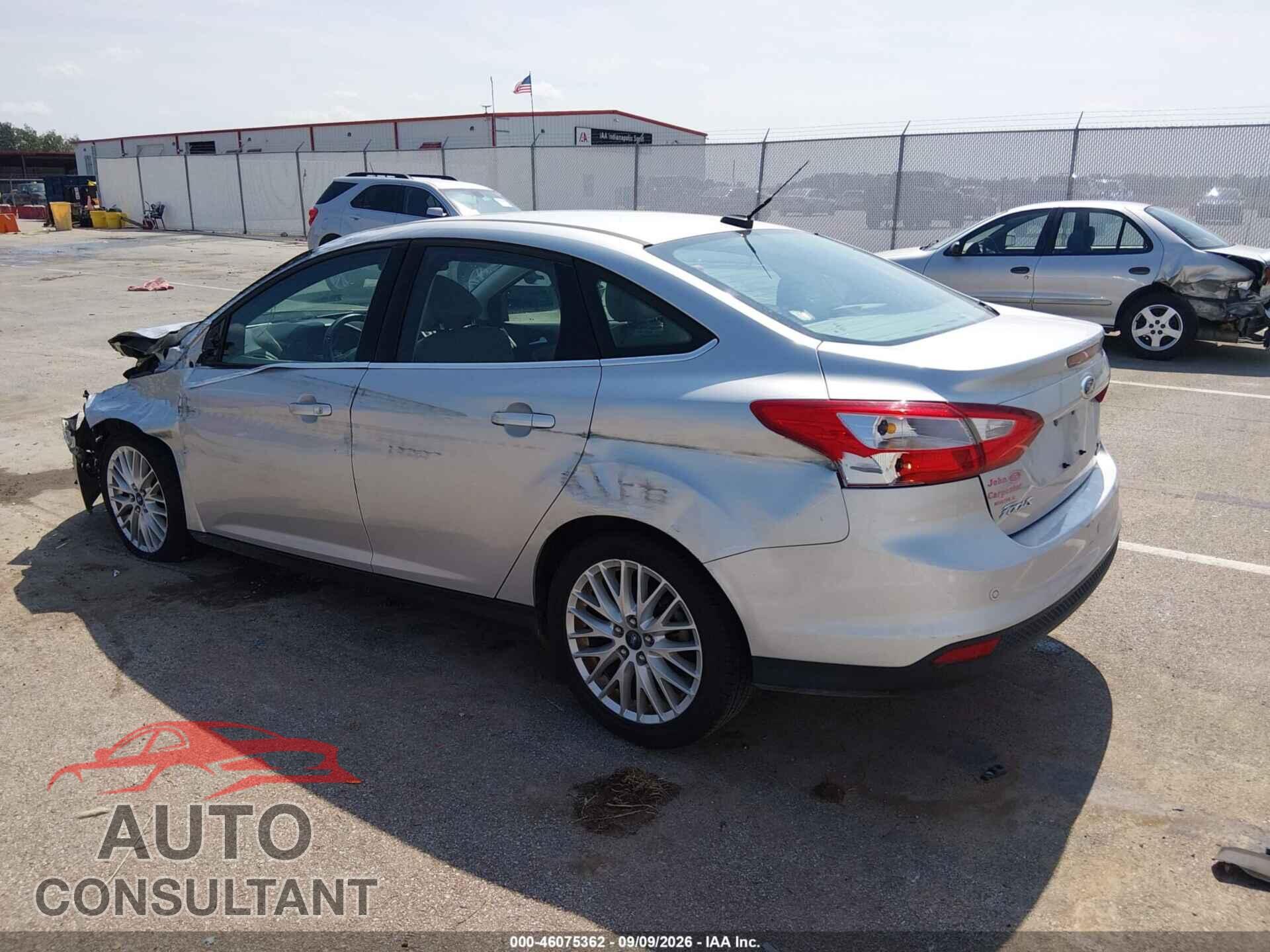 FORD FOCUS 2012 - 1FAHP3H24CL461832