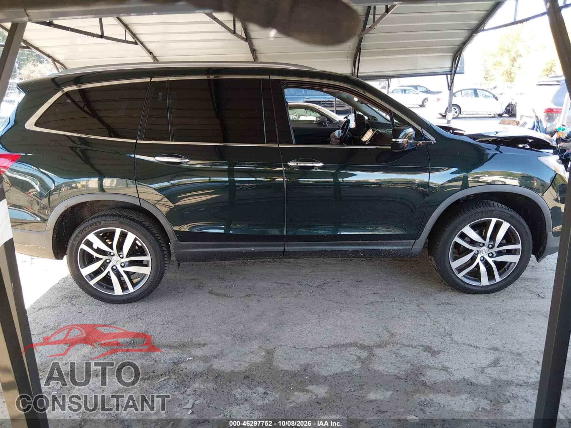 HONDA PILOT 2017 - 5FNYF6H00HB014101