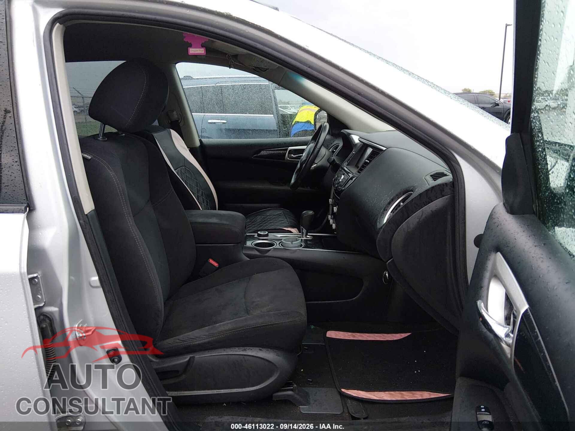 NISSAN PATHFINDER 2013 - 5N1AR2MM1DC662382