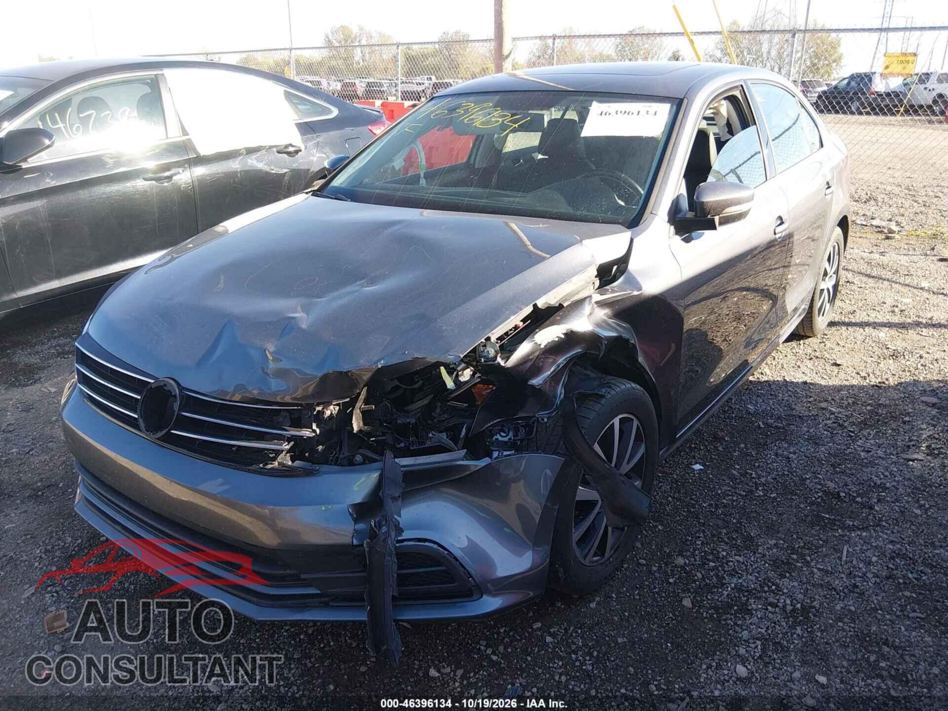 VOLKSWAGEN JETTA 2017 - 3VWDB7AJXHM415473