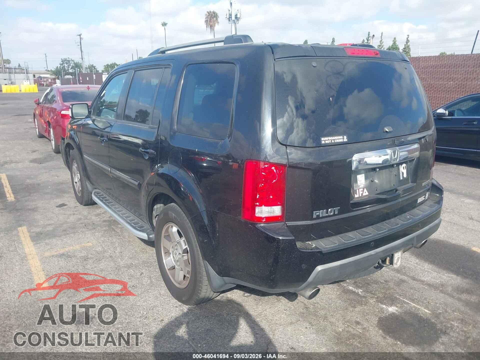 HONDA PILOT 2011 - 5FNYF3H9XBB015597