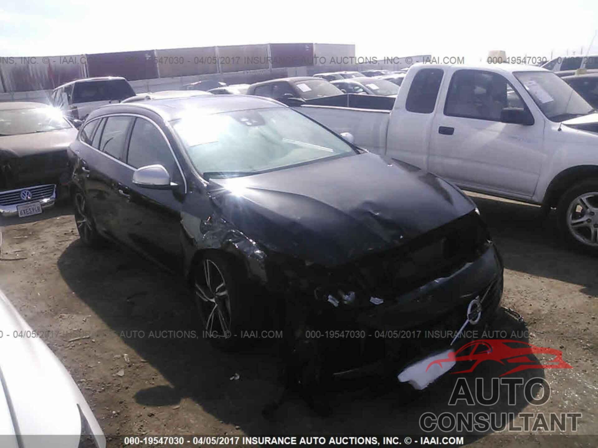 Volvo V60 2017 - YV149MSSXH1338633