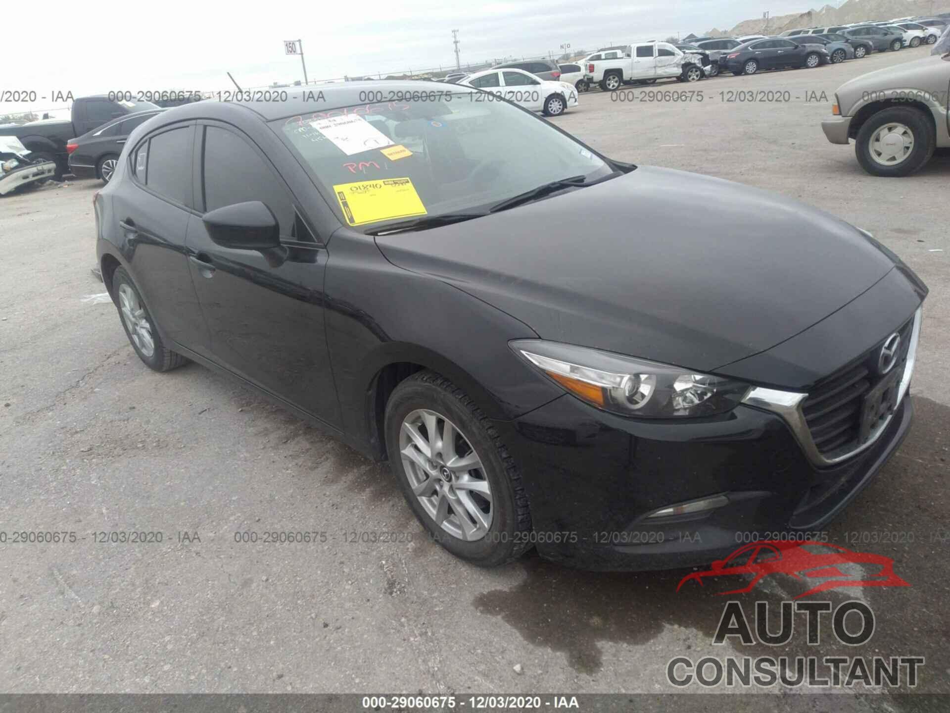 MAZDA MAZDA3 5-DOOR 2017 - 3MZBN1K70HM158242