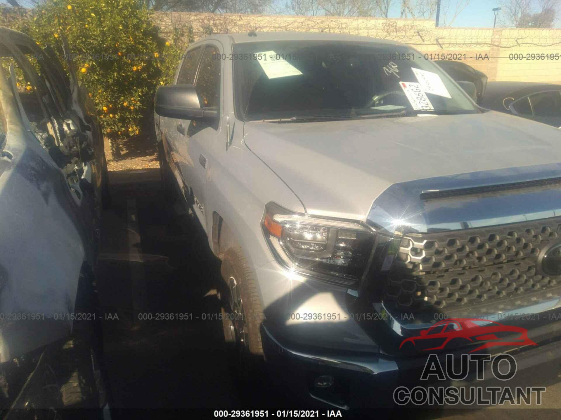 TOYOTA TUNDRA 4WD 2018 - 5TFDY5F1XJX703363