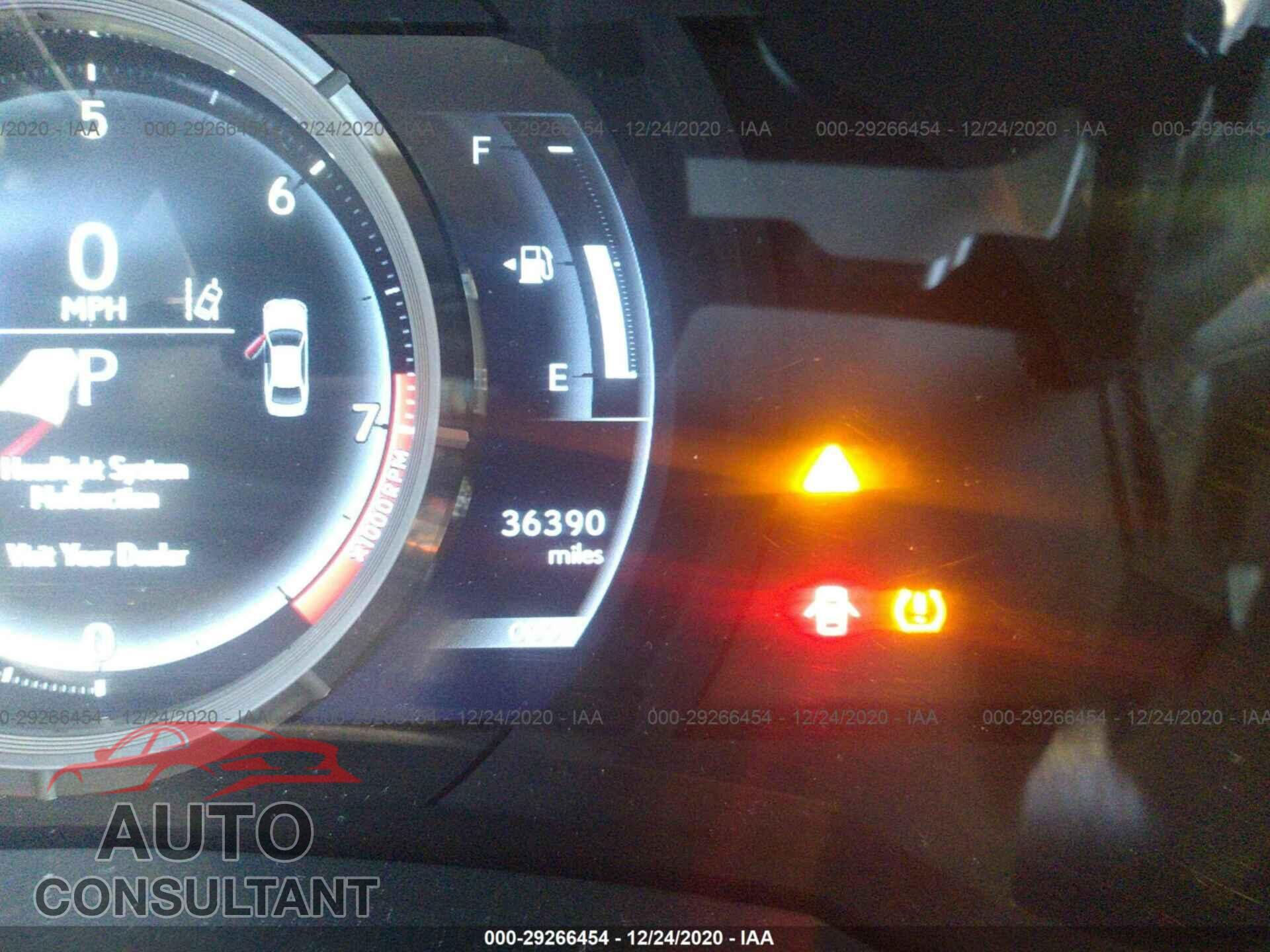 LEXUS IS 2018 - JTHCZ1D2XJ5014656