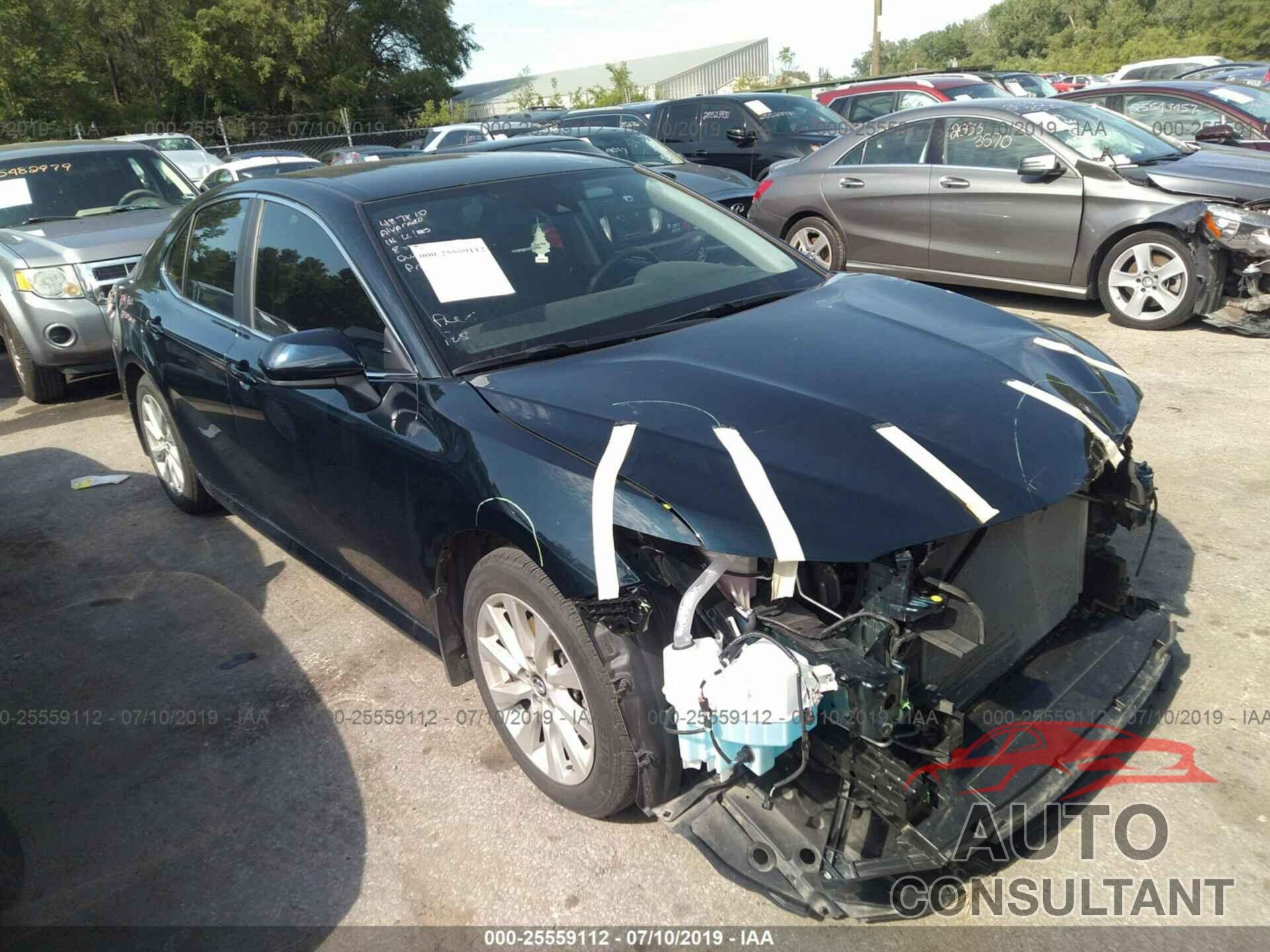 TOYOTA CAMRY 2019 - 4T1B11HK4KU684172