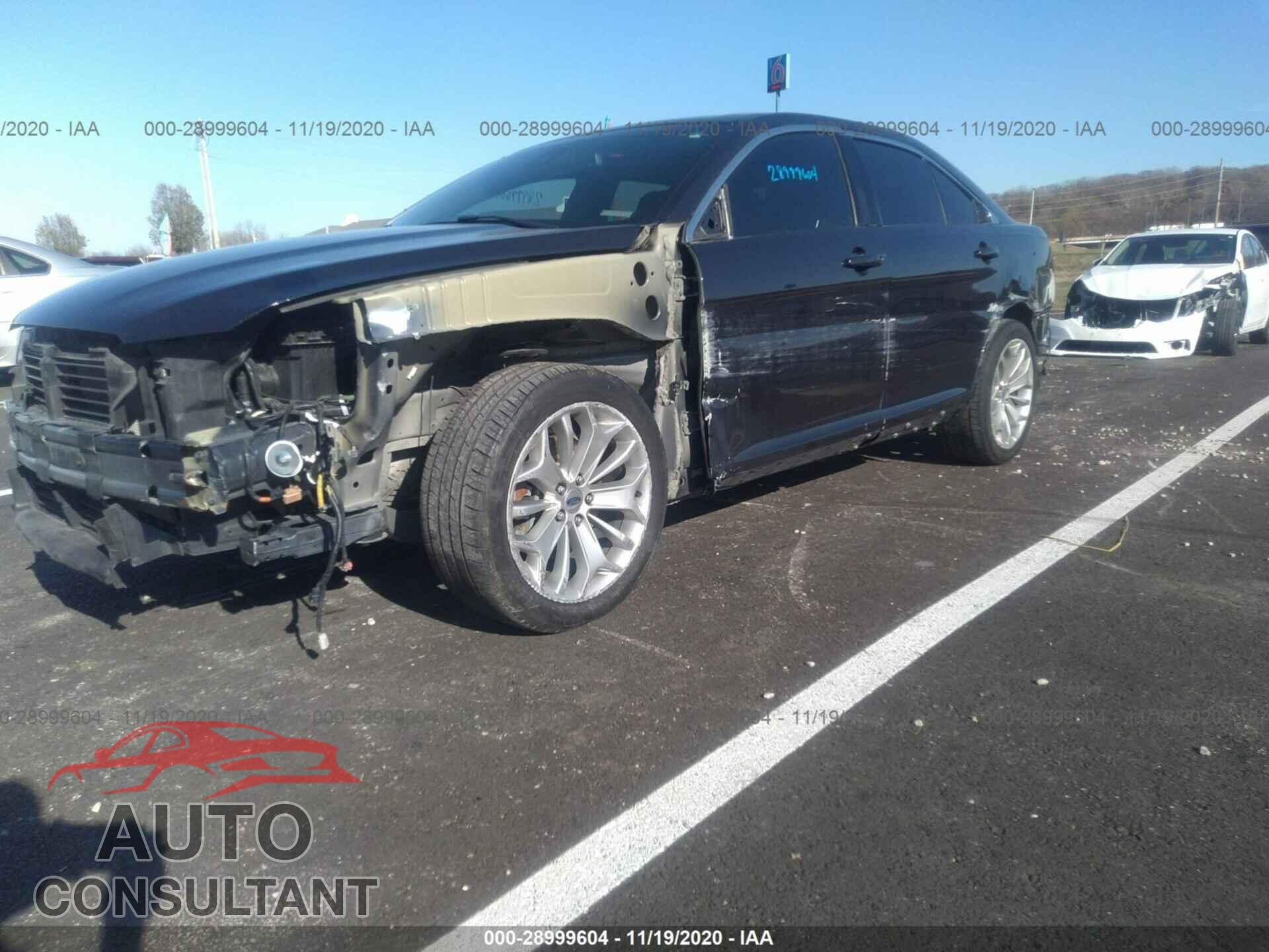 FORD TAURUS 2017 - 1FAHP2F82HG123461