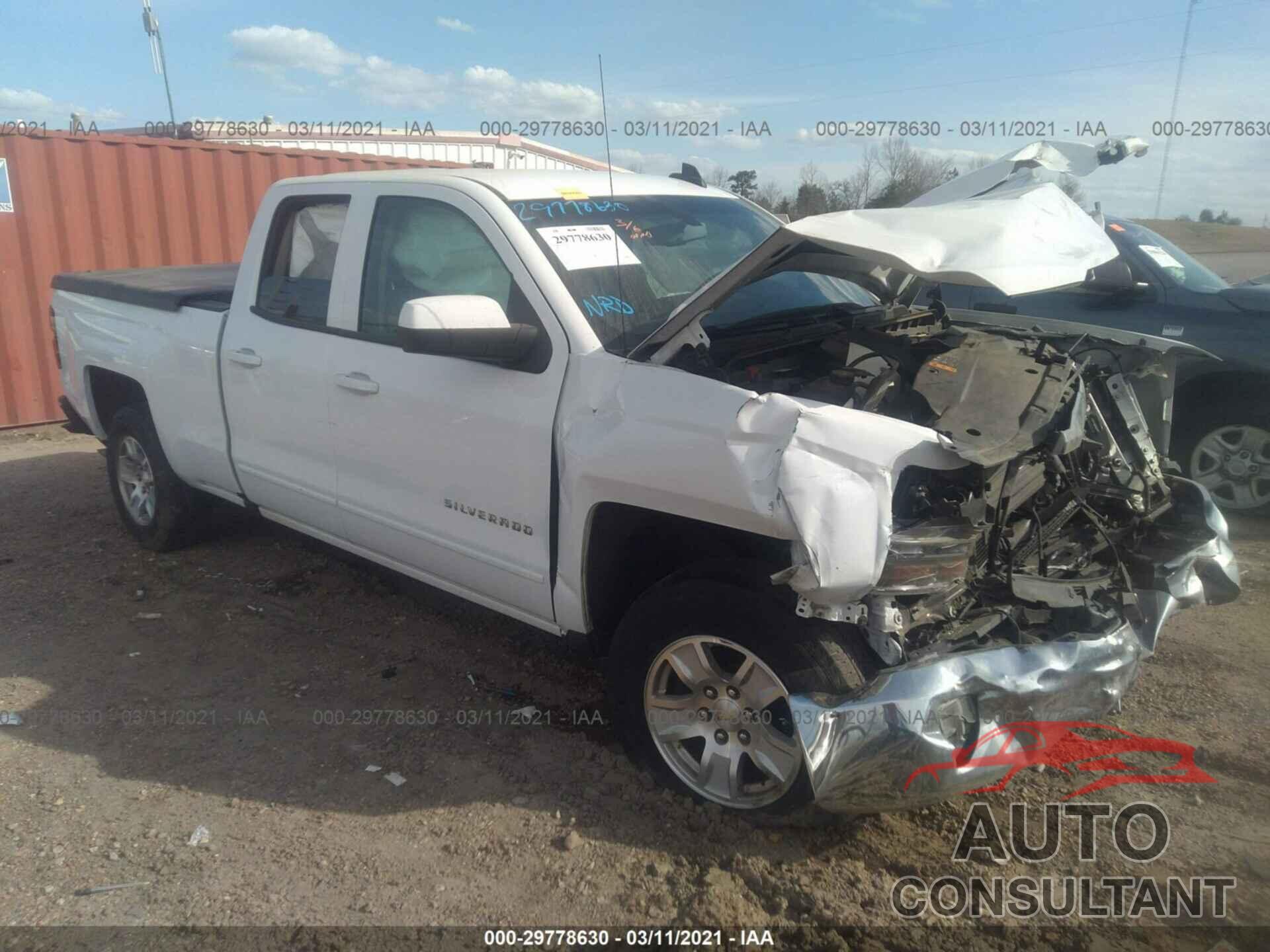 CHEVROLET SILVERADO 1500 2017 - 1GCRCREC1HZ328380