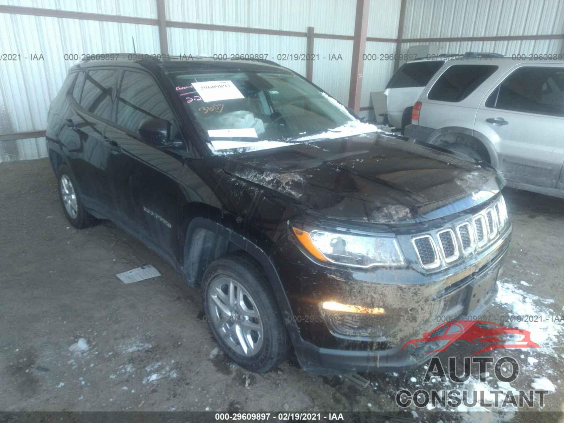 JEEP COMPASS 2018 - 3C4NJDAB4JT100536