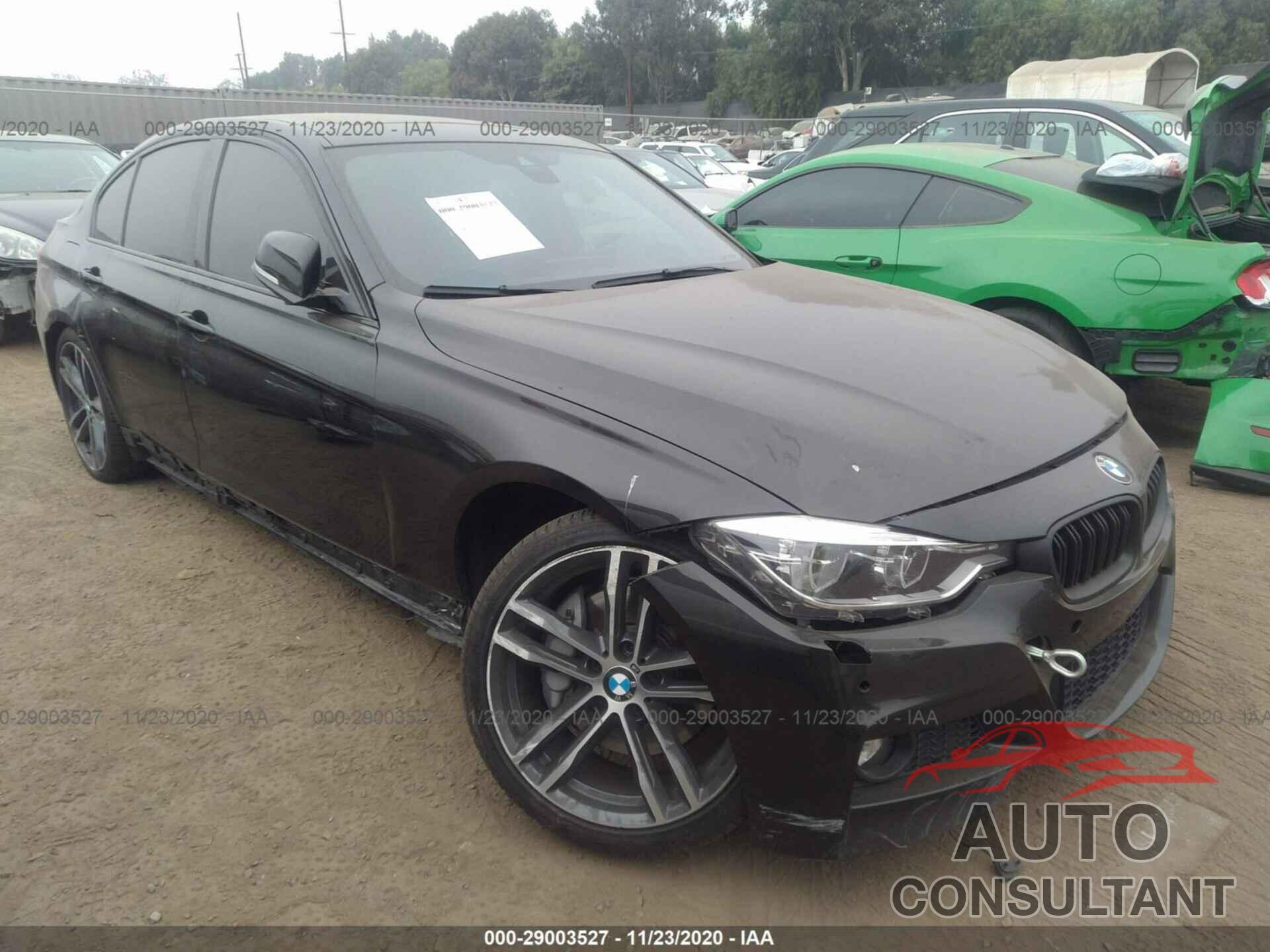 BMW 3 SERIES 2018 - WBA8B3G50JNV01245