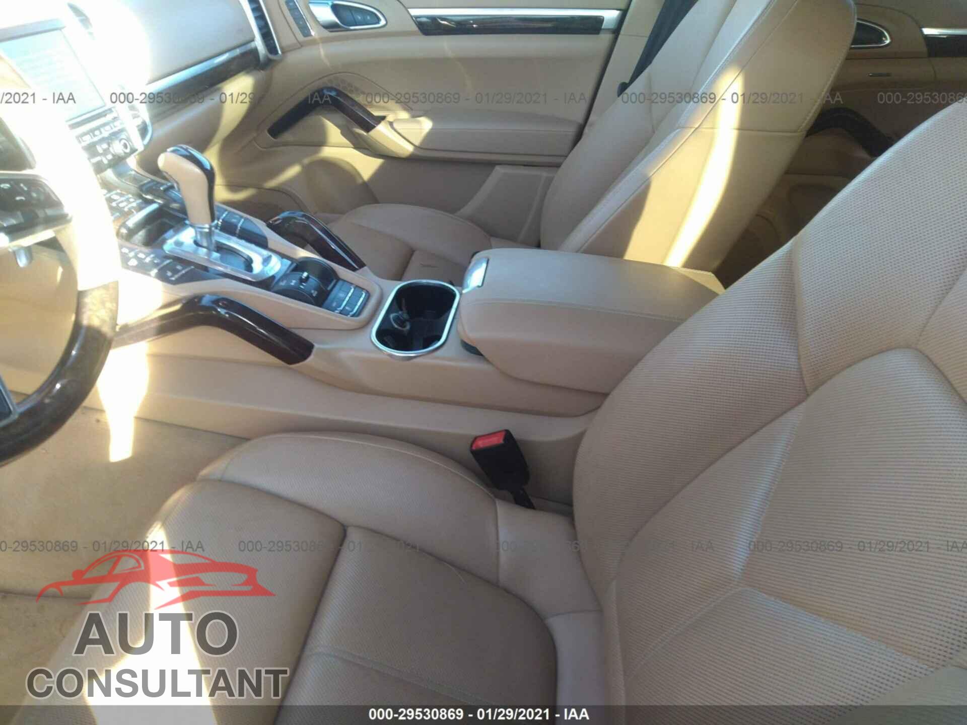 PORSCHE CAYENNE 2016 - WP1AA2A27GLA08021