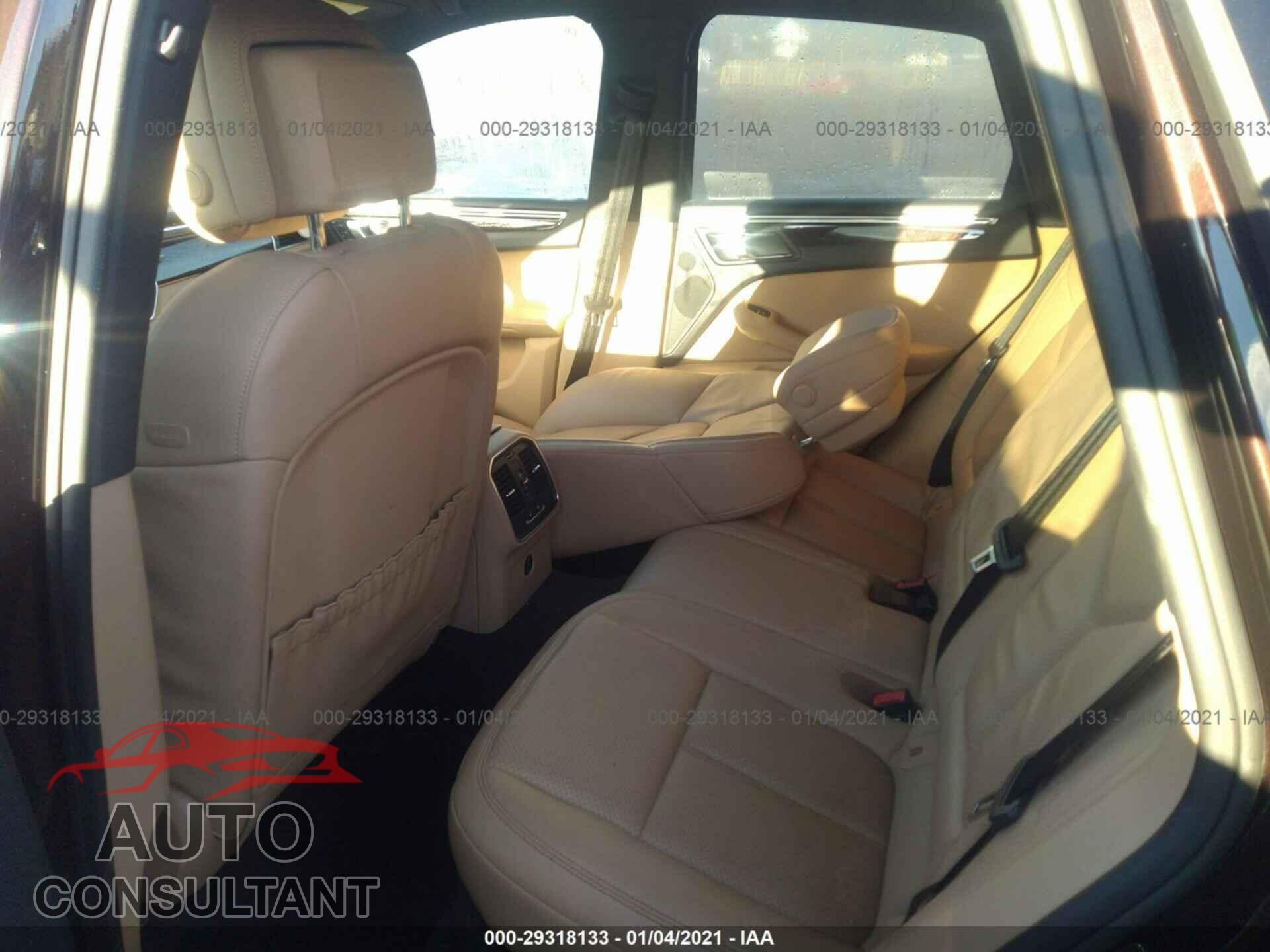 PORSCHE MACAN 2018 - WP1AB2A58JLB33558