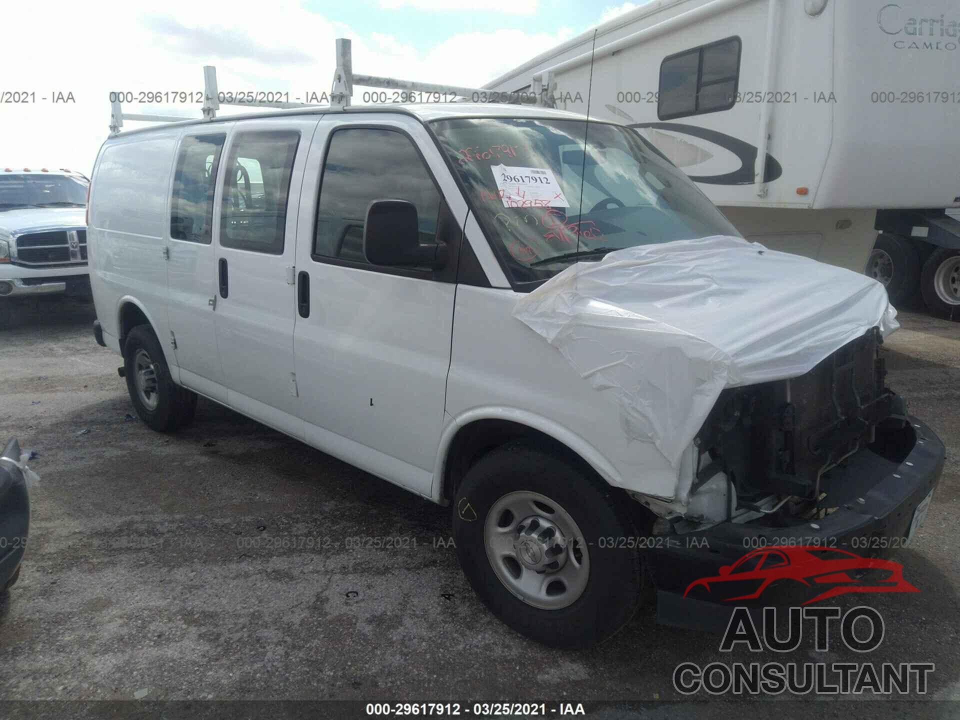 CHEVROLET EXPRESS CARGO VAN 2017 - 1GCWGAFF3H1117391