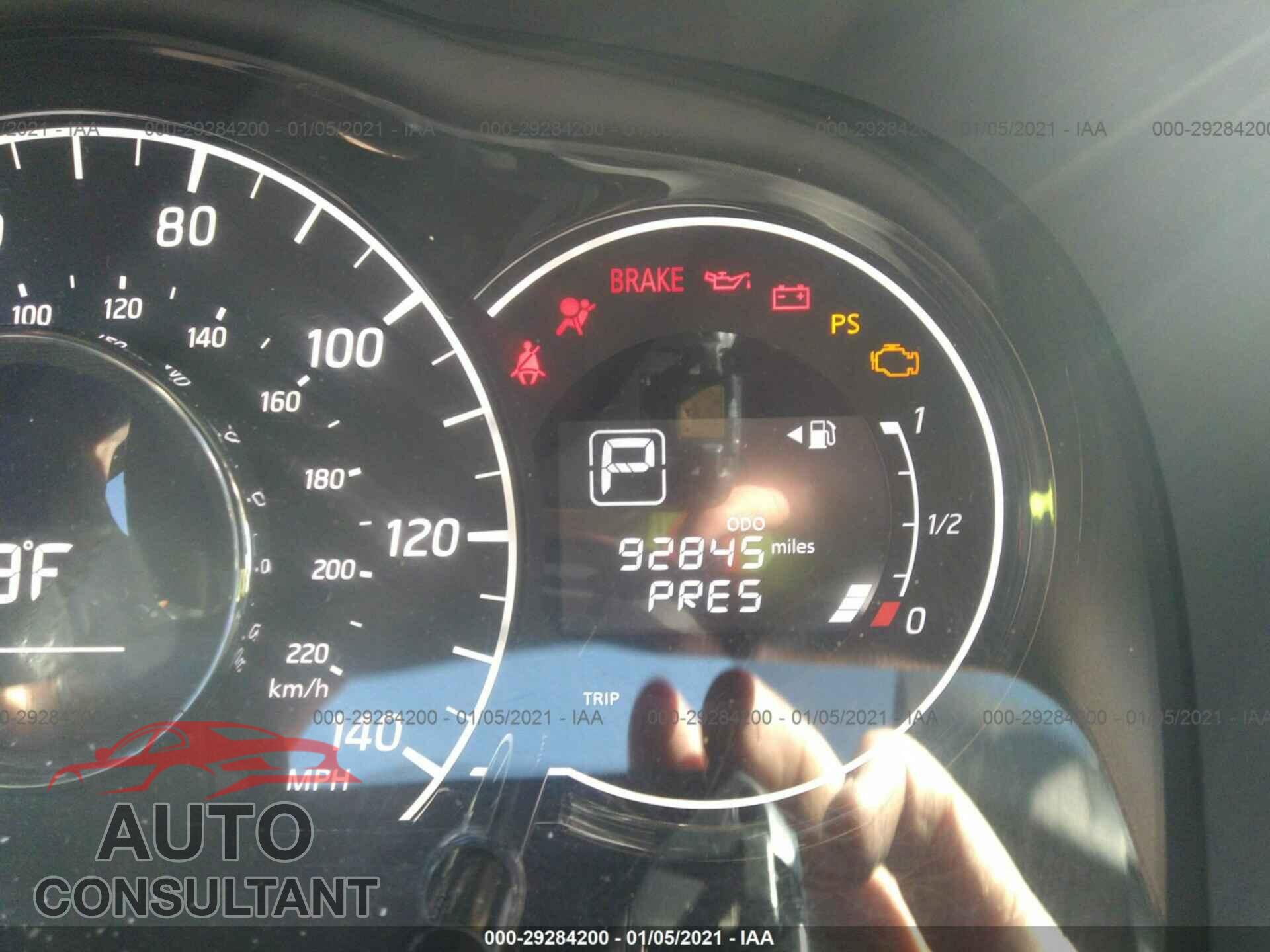 NISSAN VERSA NOTE 2017 - 3N1CE2CP7HL358376