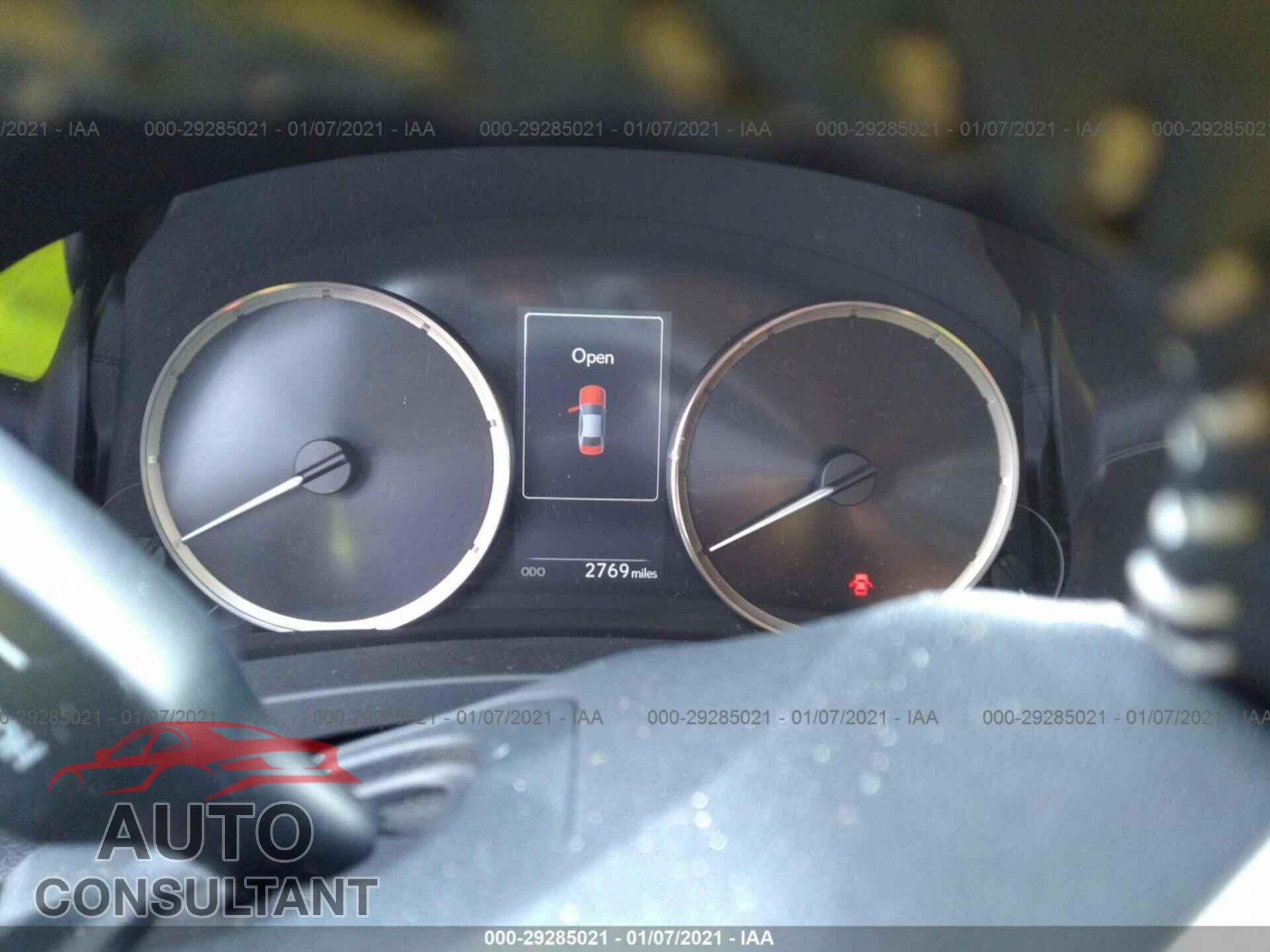 LEXUS IS 2020 - JTHAA1D25L5102807