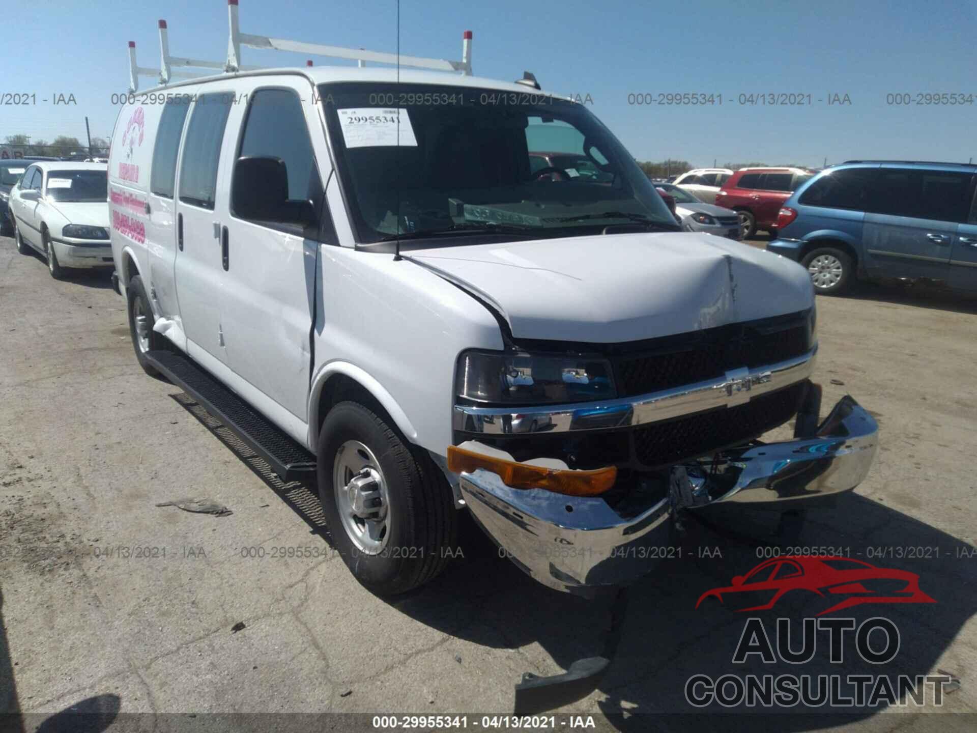 CHEVROLET EXPRESS CARGO VAN 2019 - 1GCWGAFG7K1292422