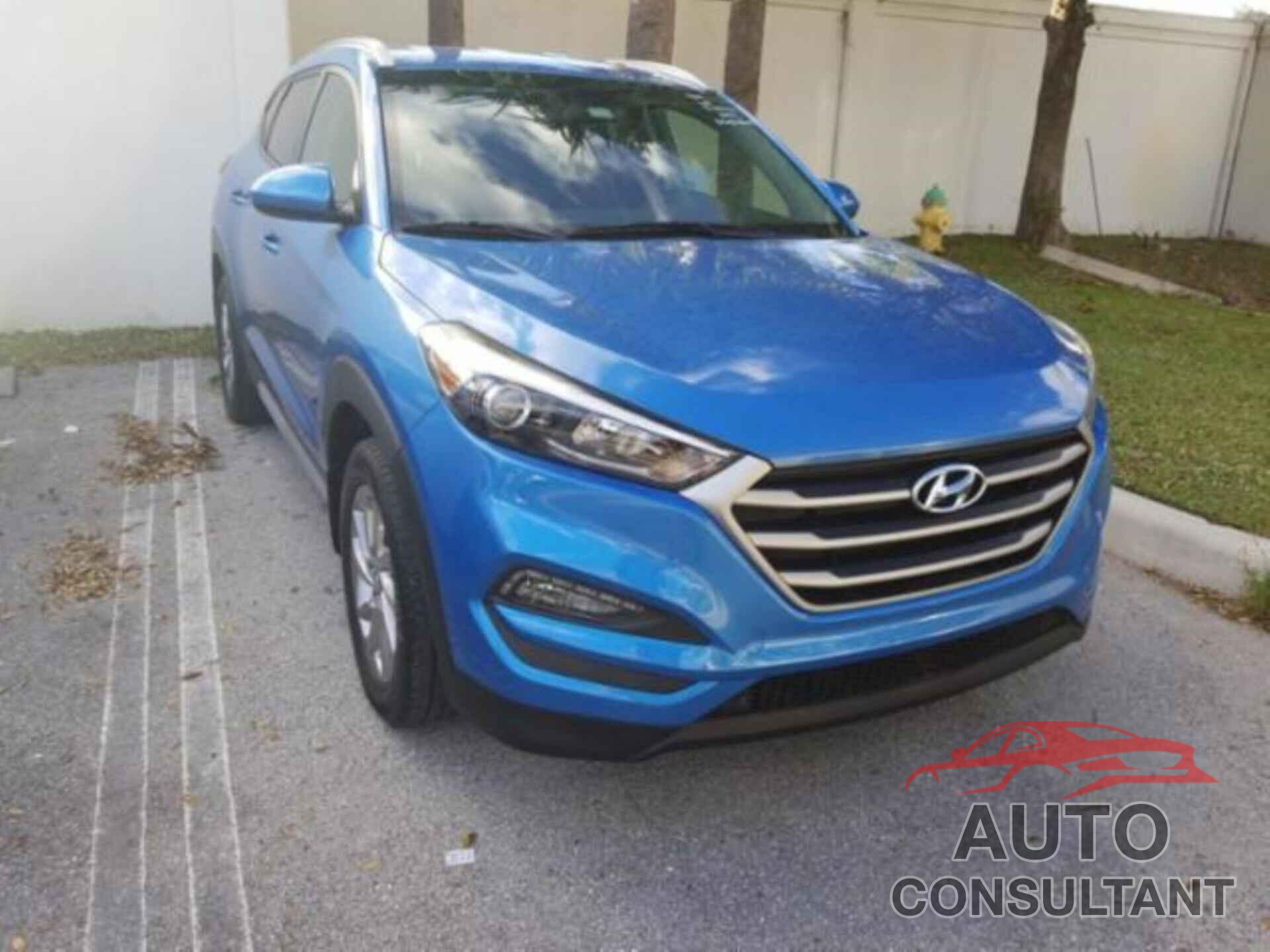 HYUNDAI TUCSON 2018 - KM8J33A48JU635004