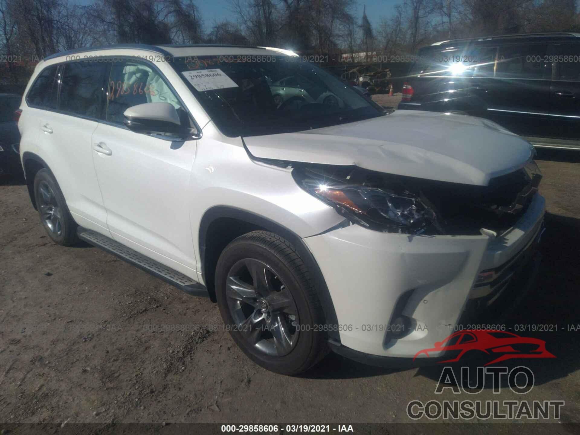 TOYOTA HIGHLANDER 2018 - 5TDDZRFH4JS881969