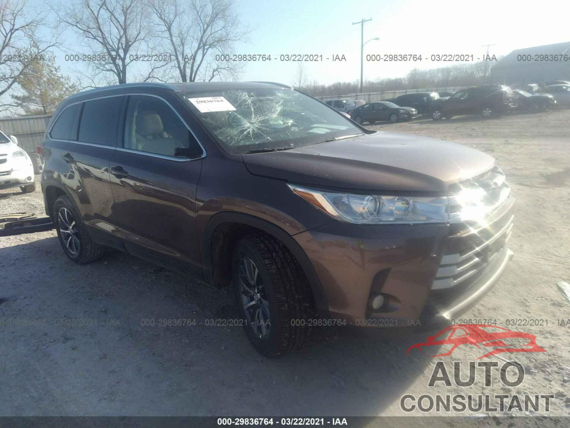 TOYOTA HIGHLANDER 2019 - 5TDKZRFH7KS309075