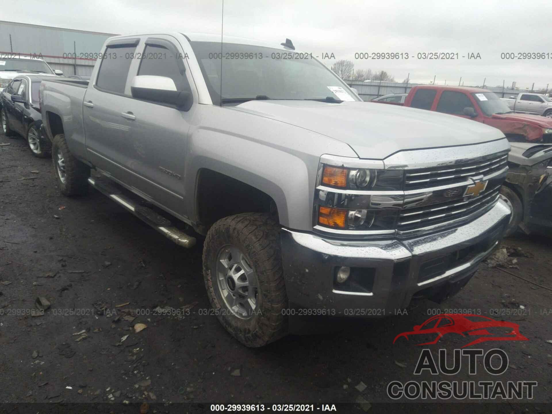 CHEVROLET SILVERADO 2500HD 2018 - 1GC1KVEG0JF157351