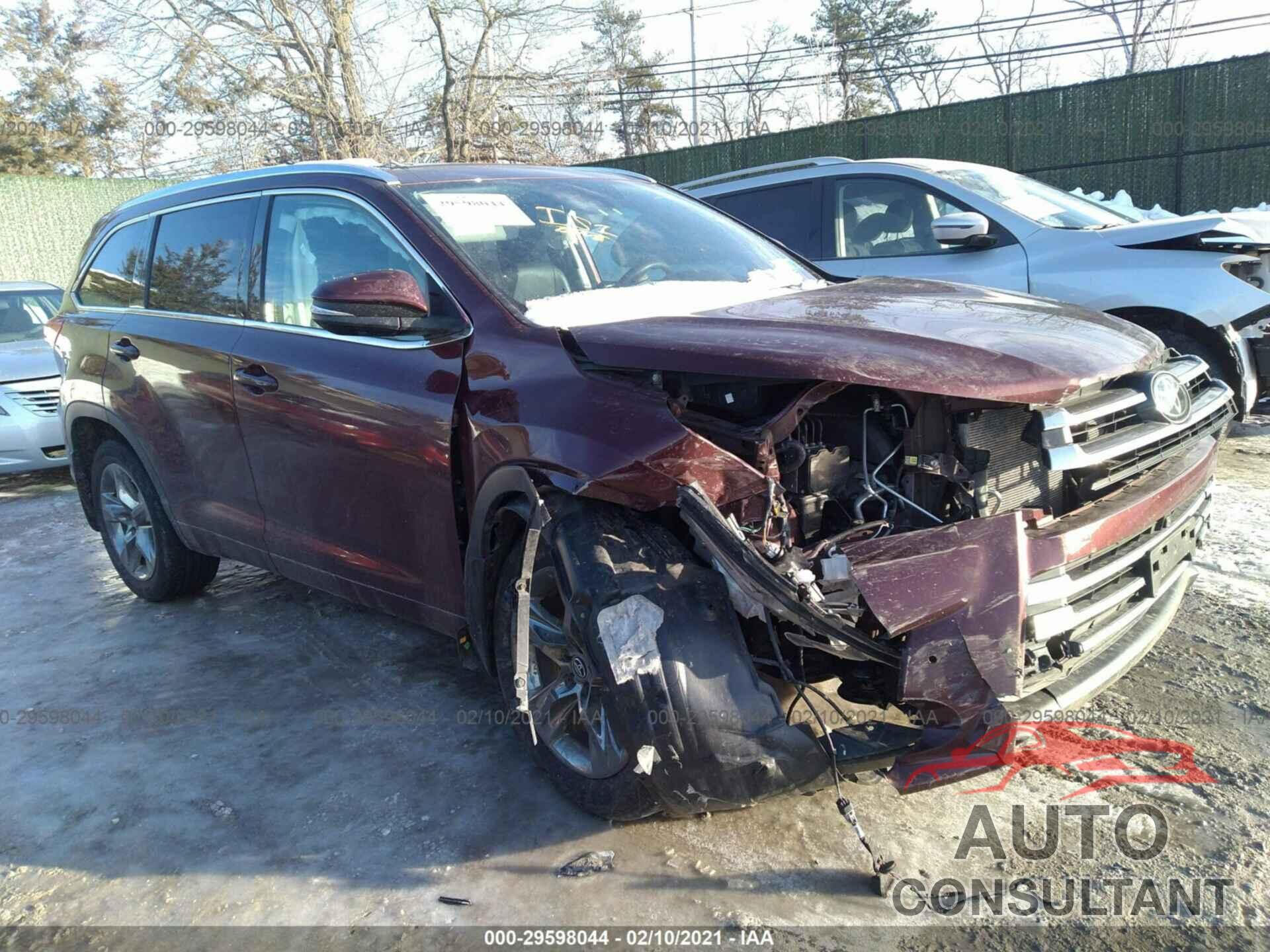 TOYOTA HIGHLANDER 2018 - 5TDDZRFH8JS887998