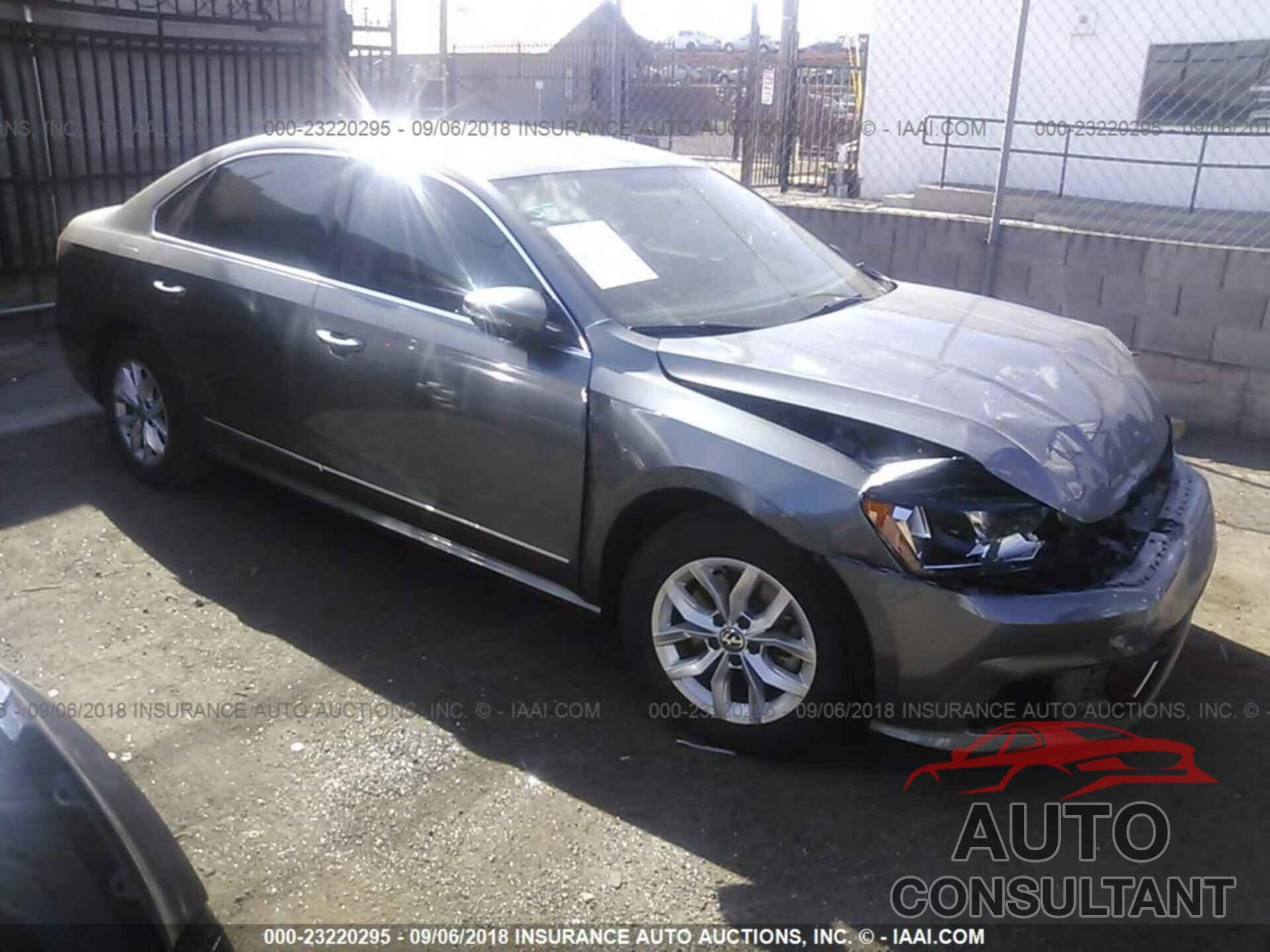 VOLKSWAGEN PASSAT 2016 - 1VWAT7A33GC022383