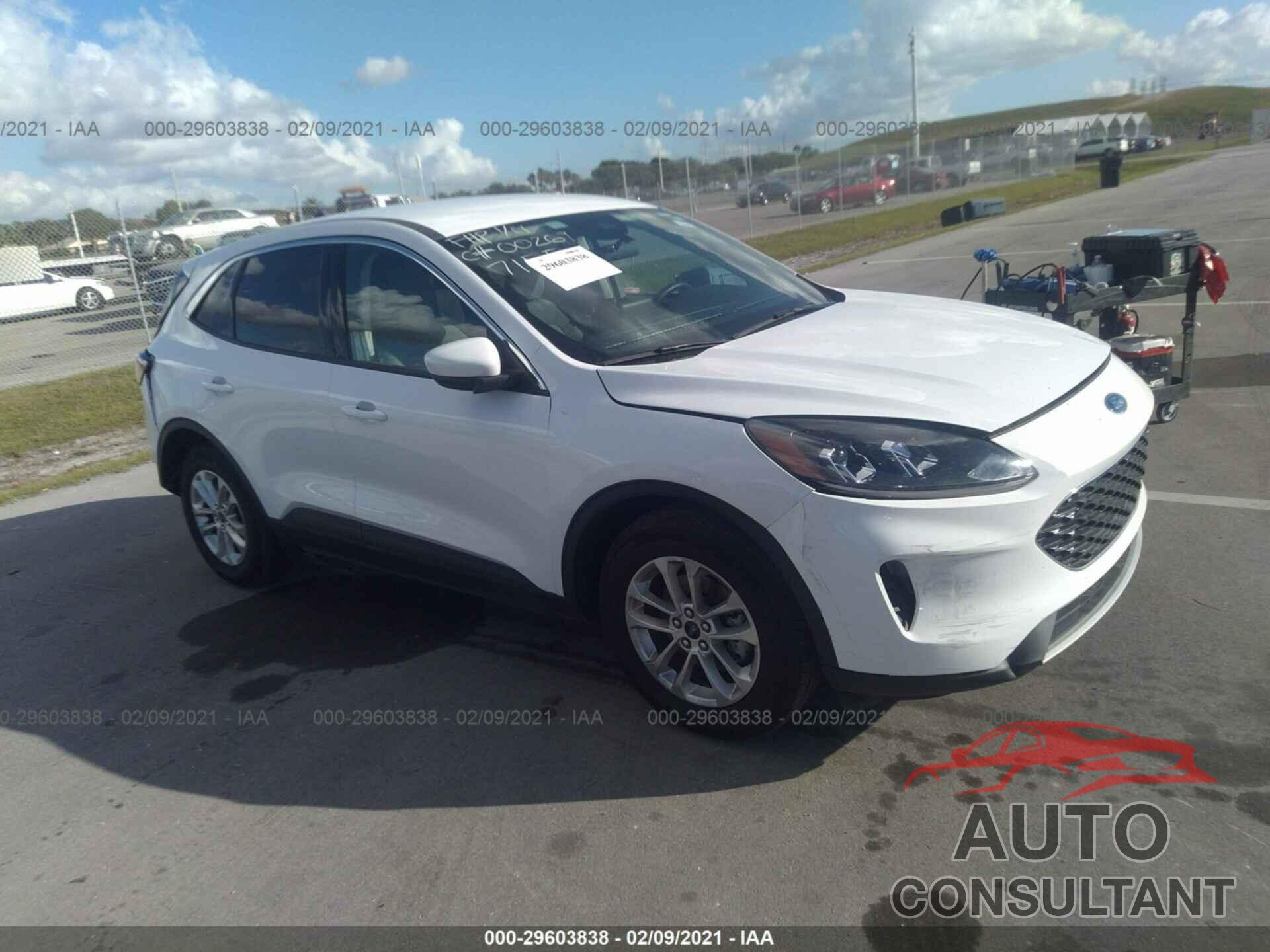 FORD ESCAPE 2020 - 1FMCU0G6XLUB47155