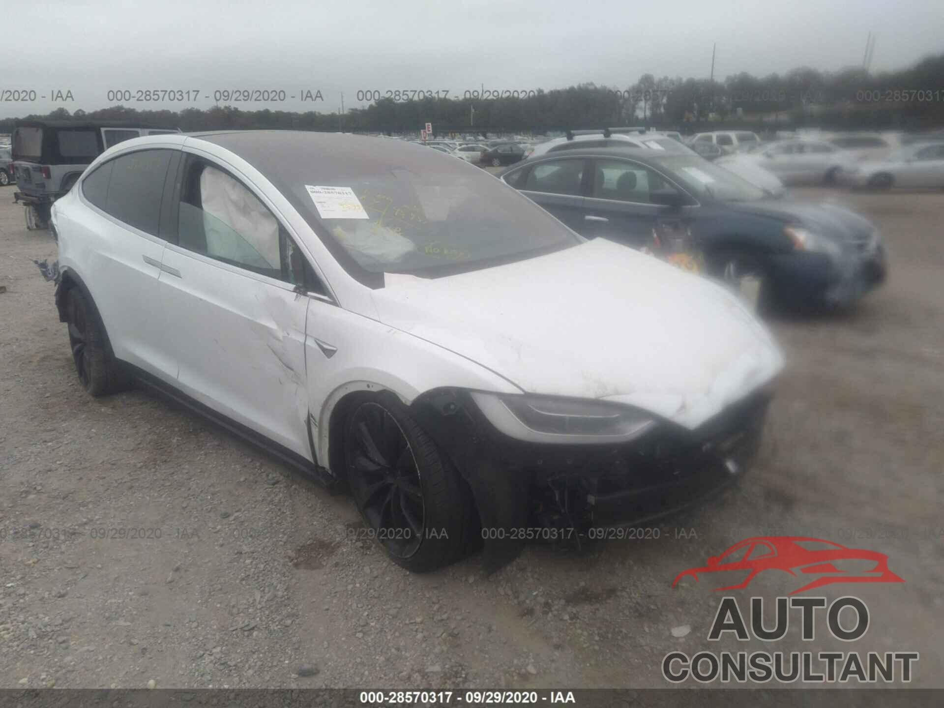 TESLA MODEL X 2017 - 5YJXCBE46HF052890