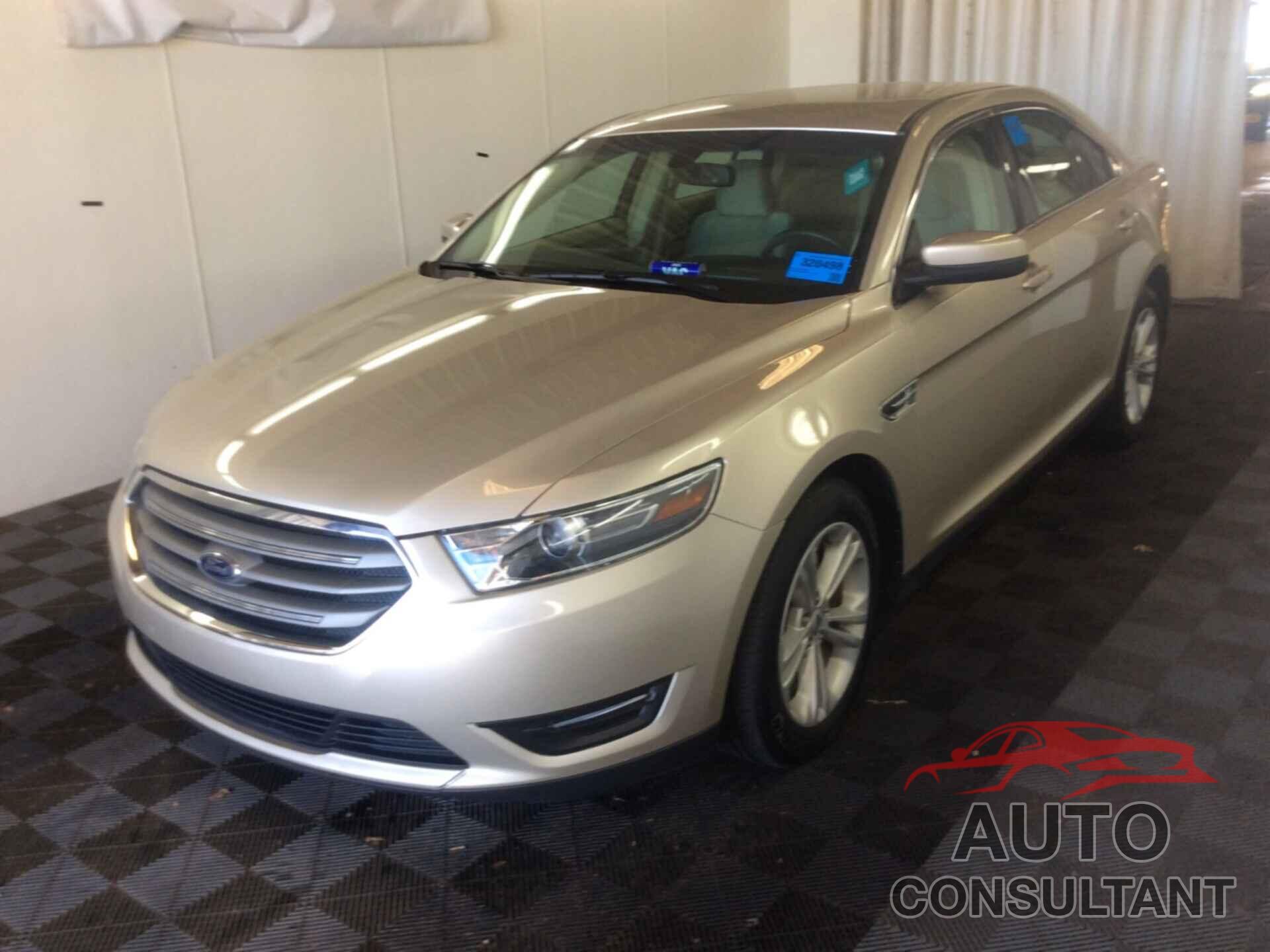 FORD TAURUS 2018 - 1FAHP2H8XJG104899