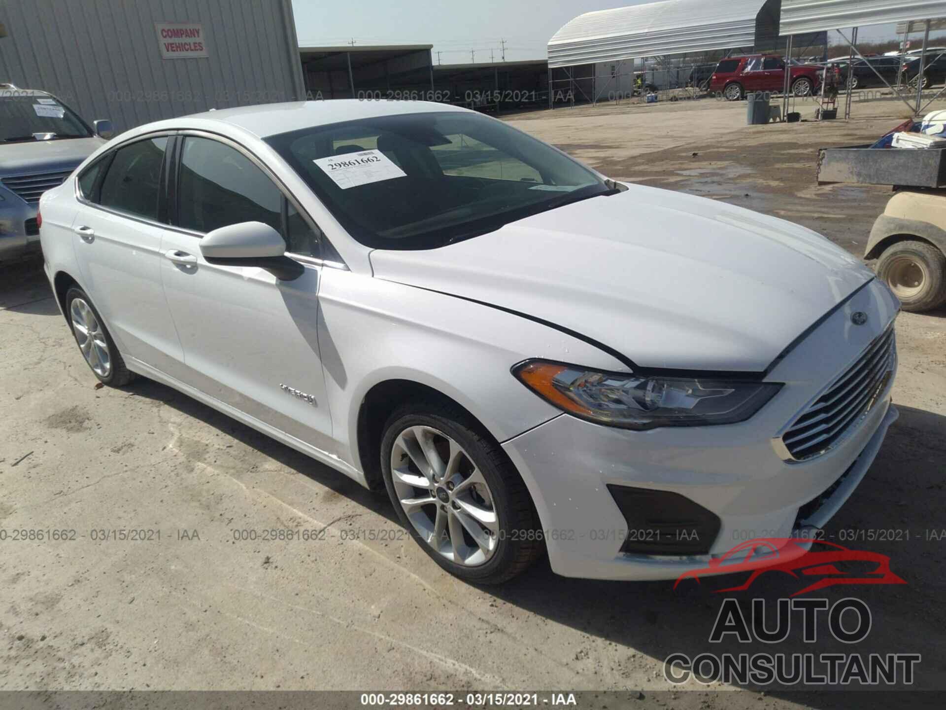 FORD FUSION HYBRID 2019 - 3FA6P0LU9KR182004