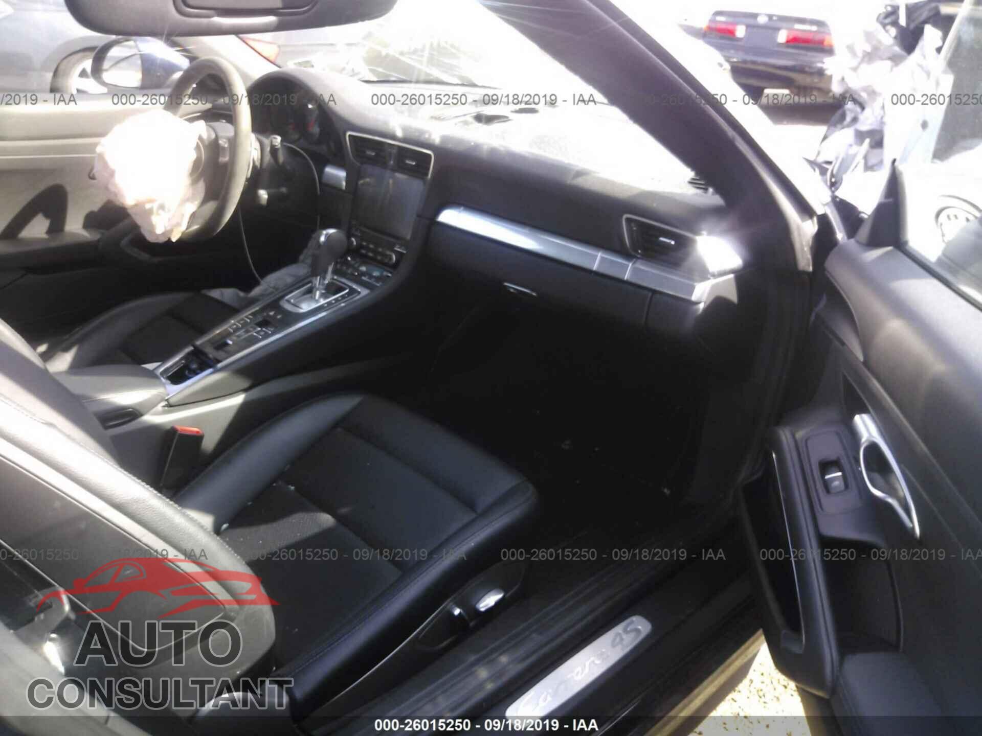 PORSCHE 911 2017 - WP0CB2A95HS155496