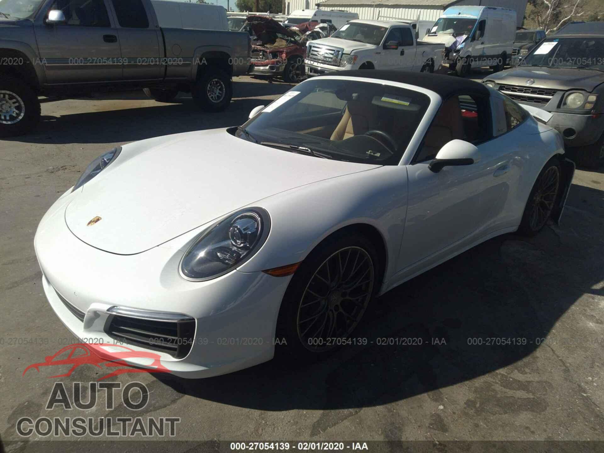 PORSCHE 911 2019 - WP0BA2A90KS120077