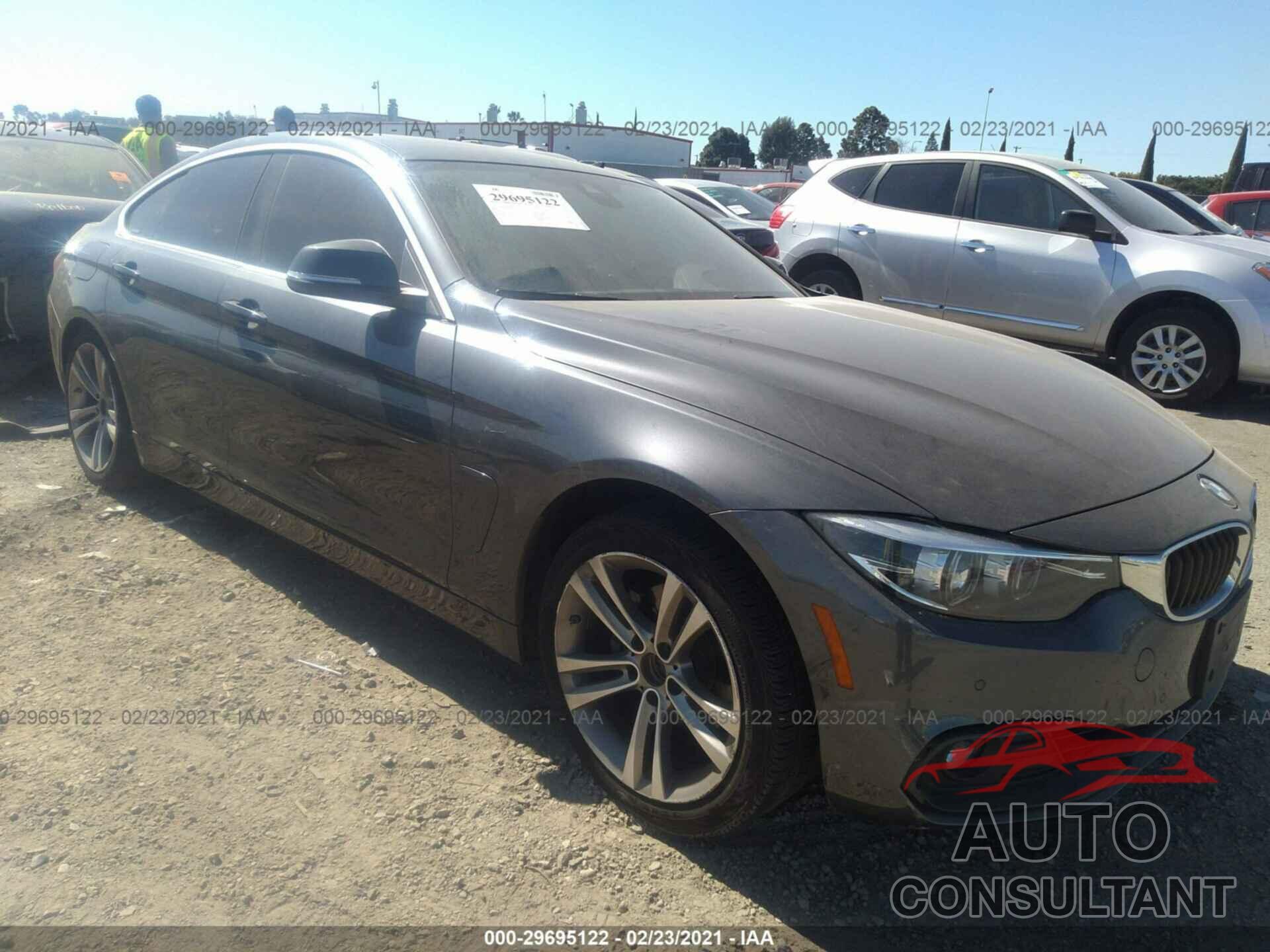 BMW 4 SERIES 2018 - WBA4J1C50JBM10392