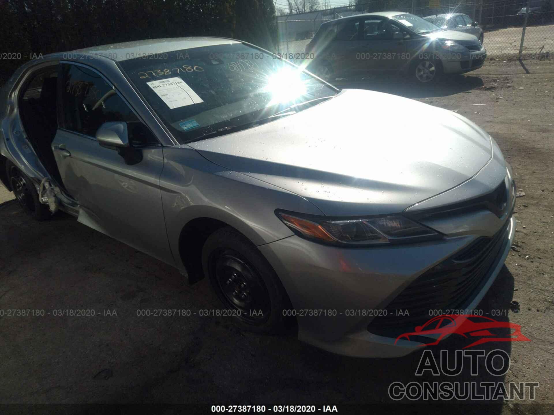 TOYOTA CAMRY 2018 - JTNB11HK7J3012577