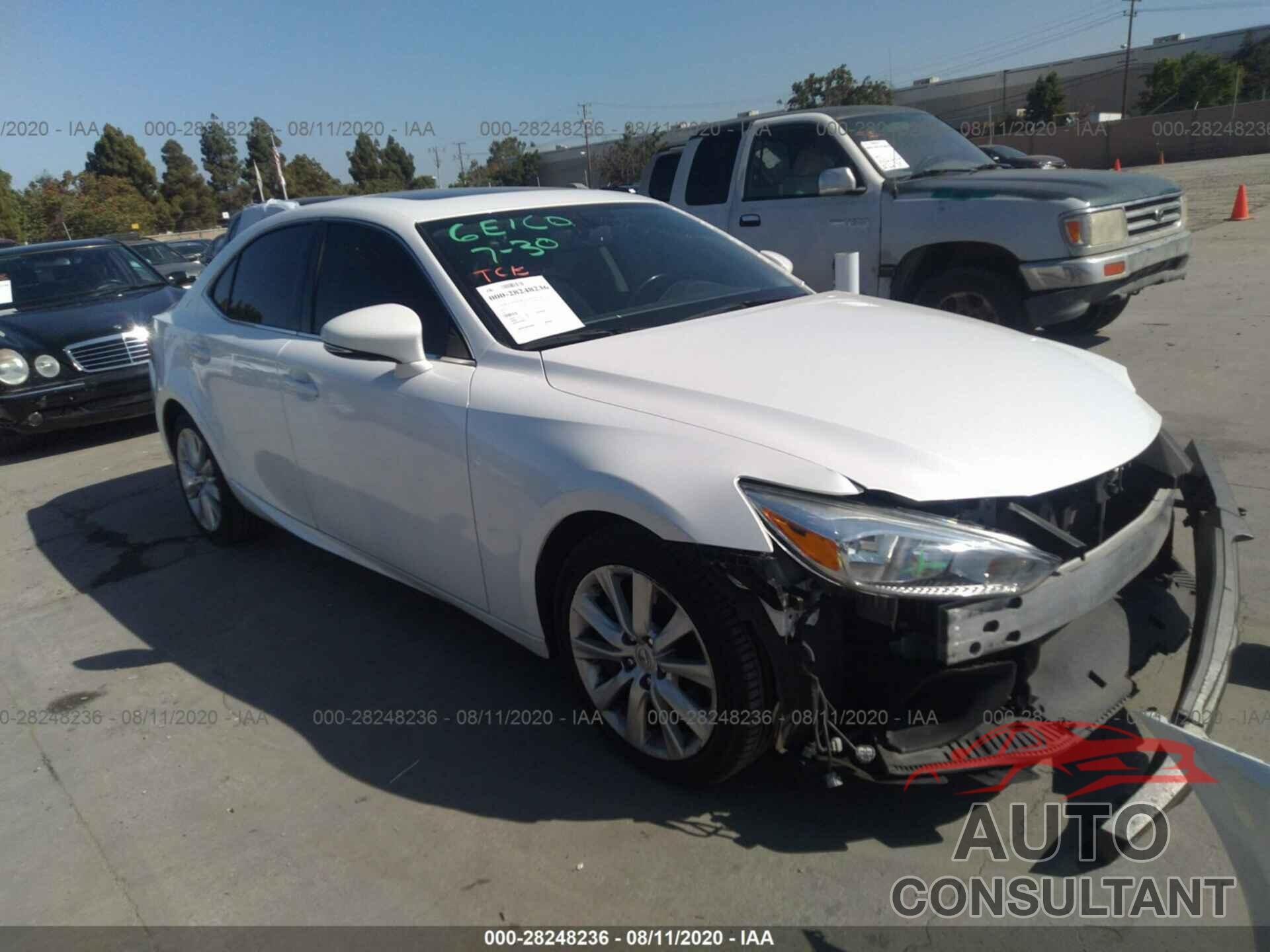 LEXUS IS 200T 2016 - JTHBA1D20G5031168
