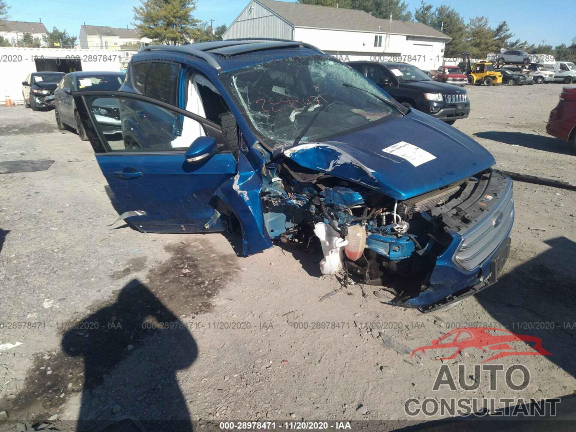 FORD ESCAPE 2017 - 1FMCU9J95HUC44343