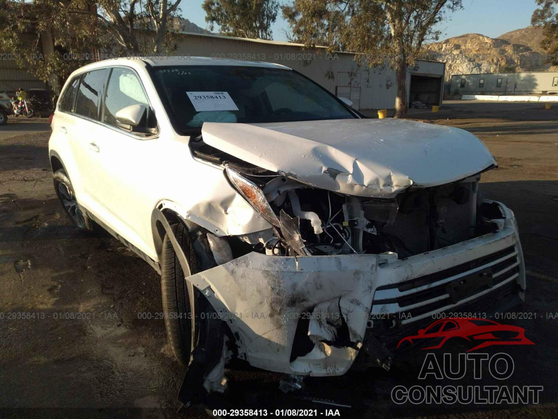 TOYOTA HIGHLANDER 2019 - 5TDZZRFH1KS302346