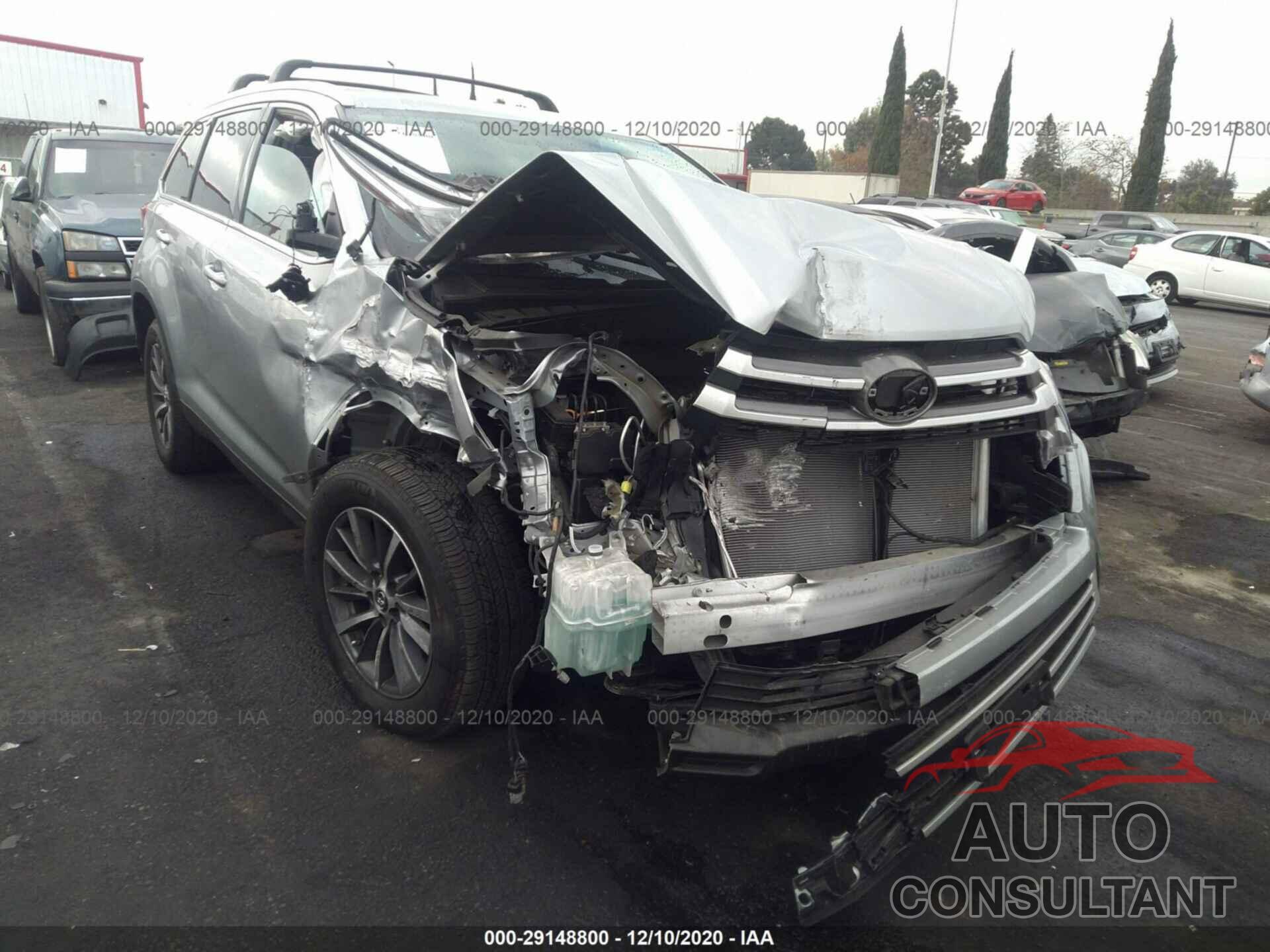 TOYOTA HIGHLANDER 2019 - 5TDKZRFH3KS570087