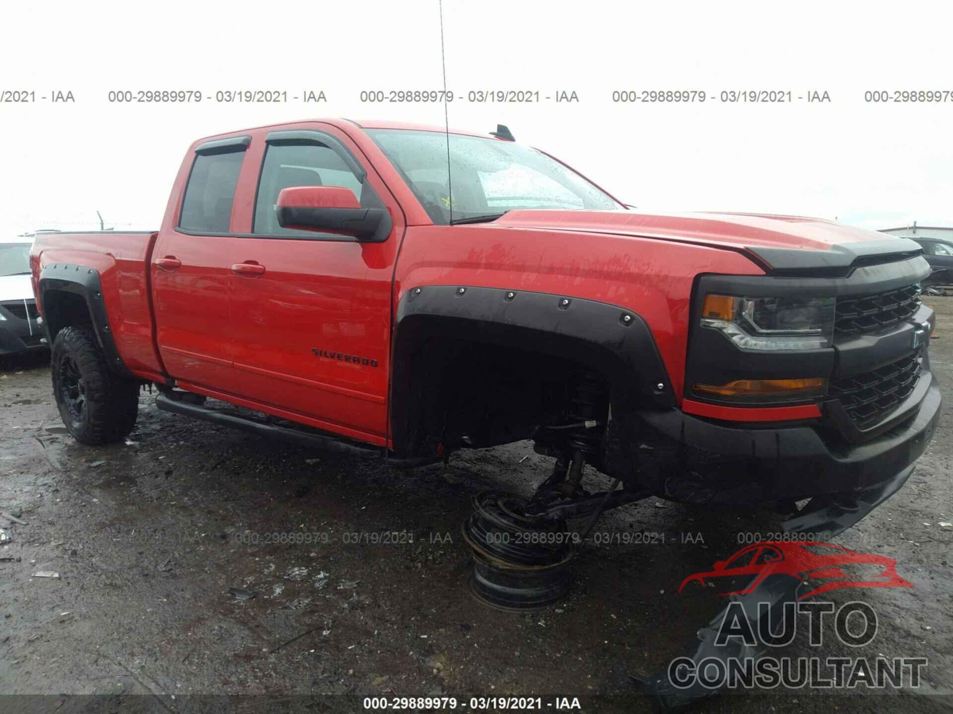 CHEVROLET SILVERADO 1500 2018 - 1GCVKREC8JZ185371