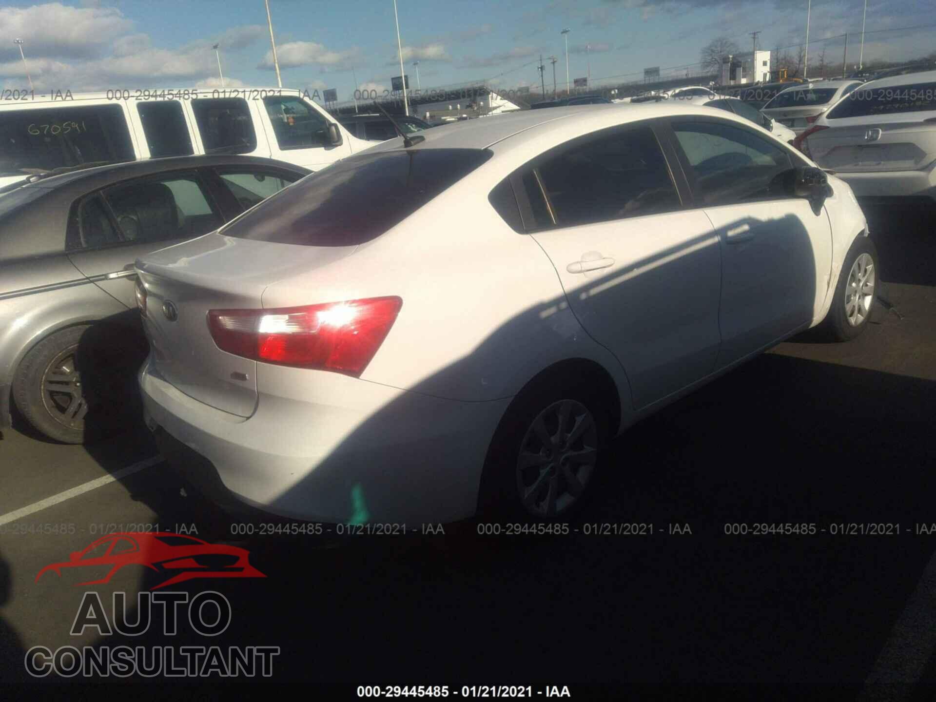 KIA RIO 2016 - KNADM4A31G6677410
