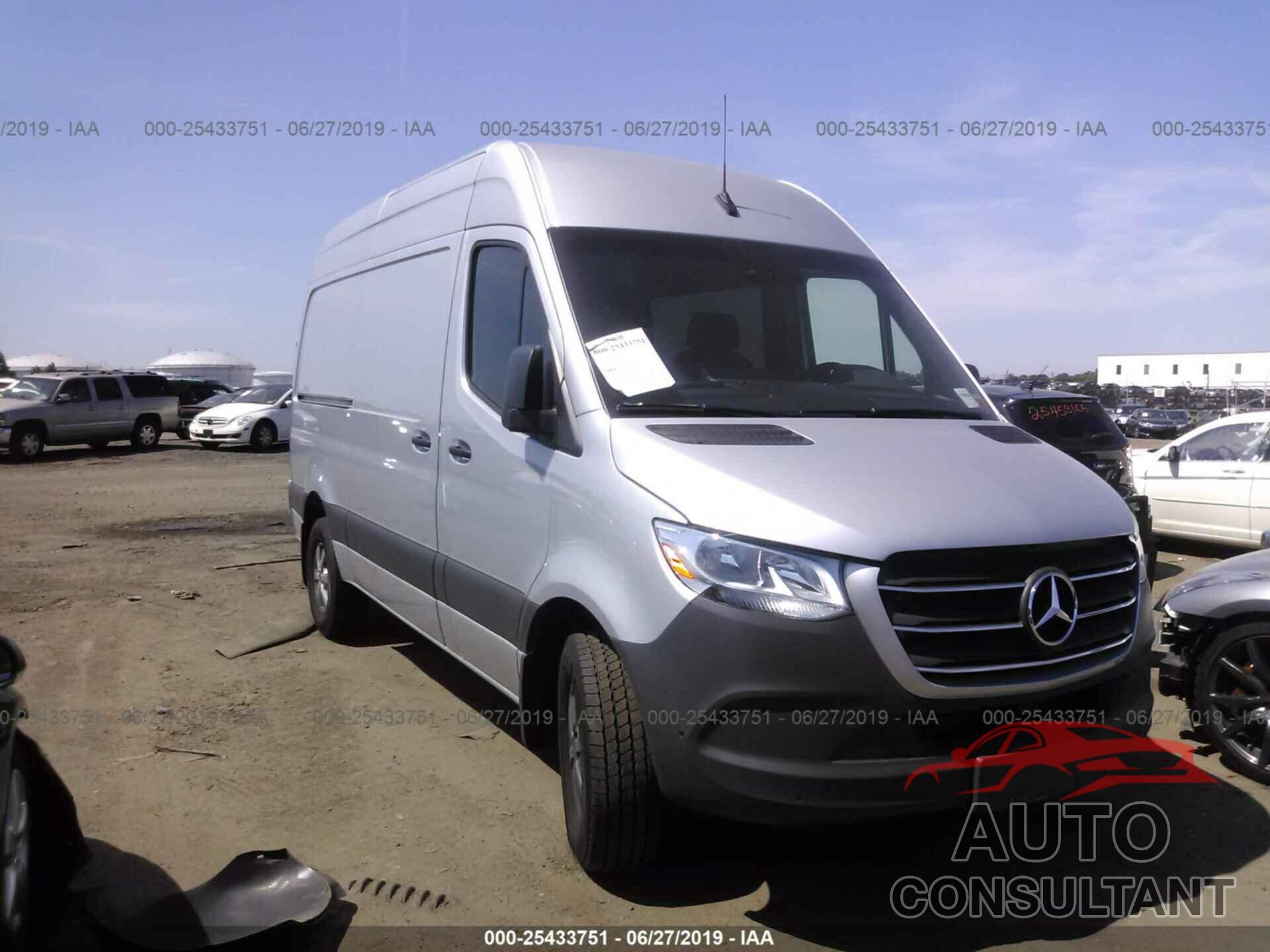 MERCEDES-BENZ SPRINTER 2019 - WD4PF0CD4KP037175